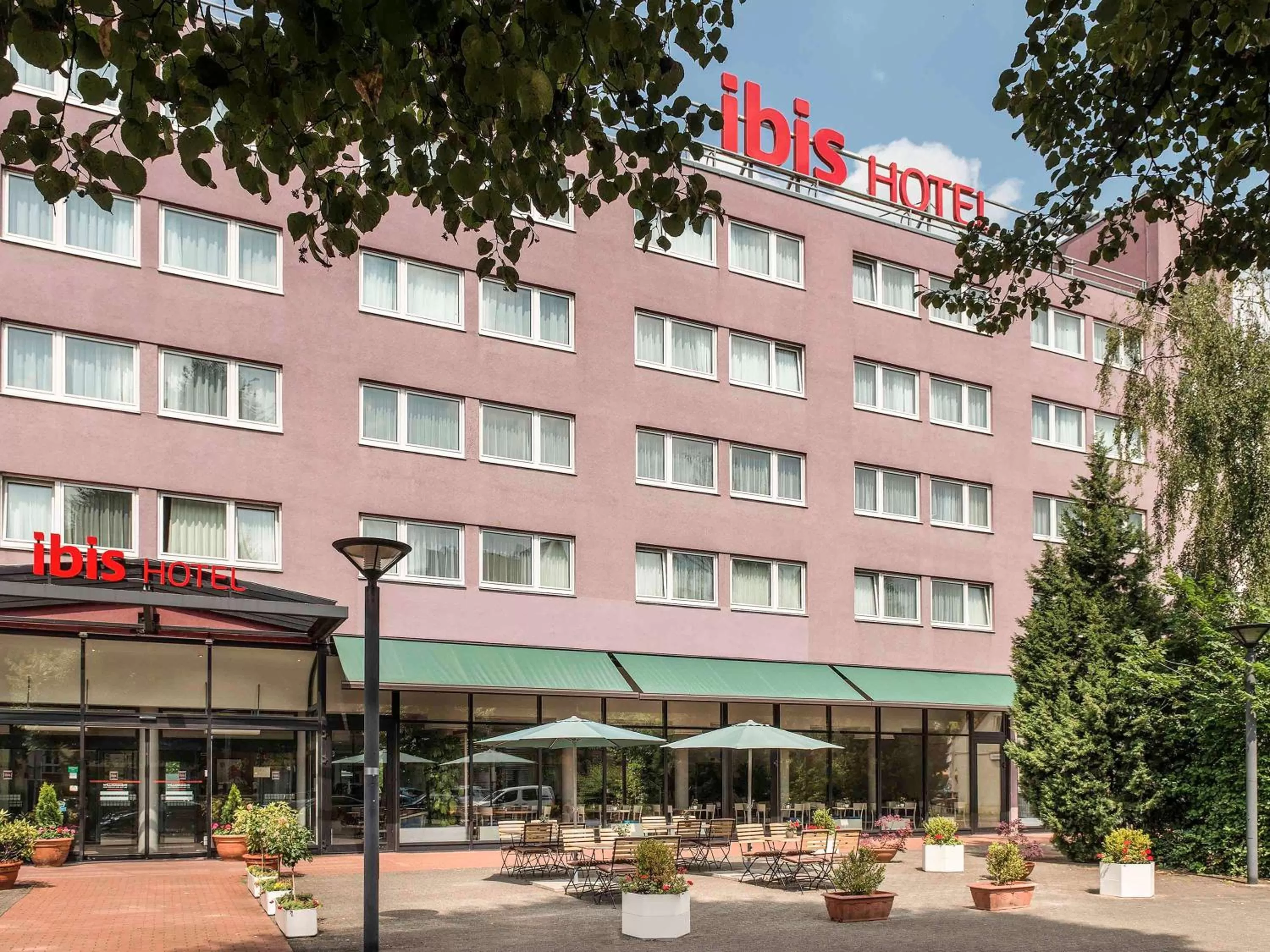 Property building in ibis Berlin City Nord