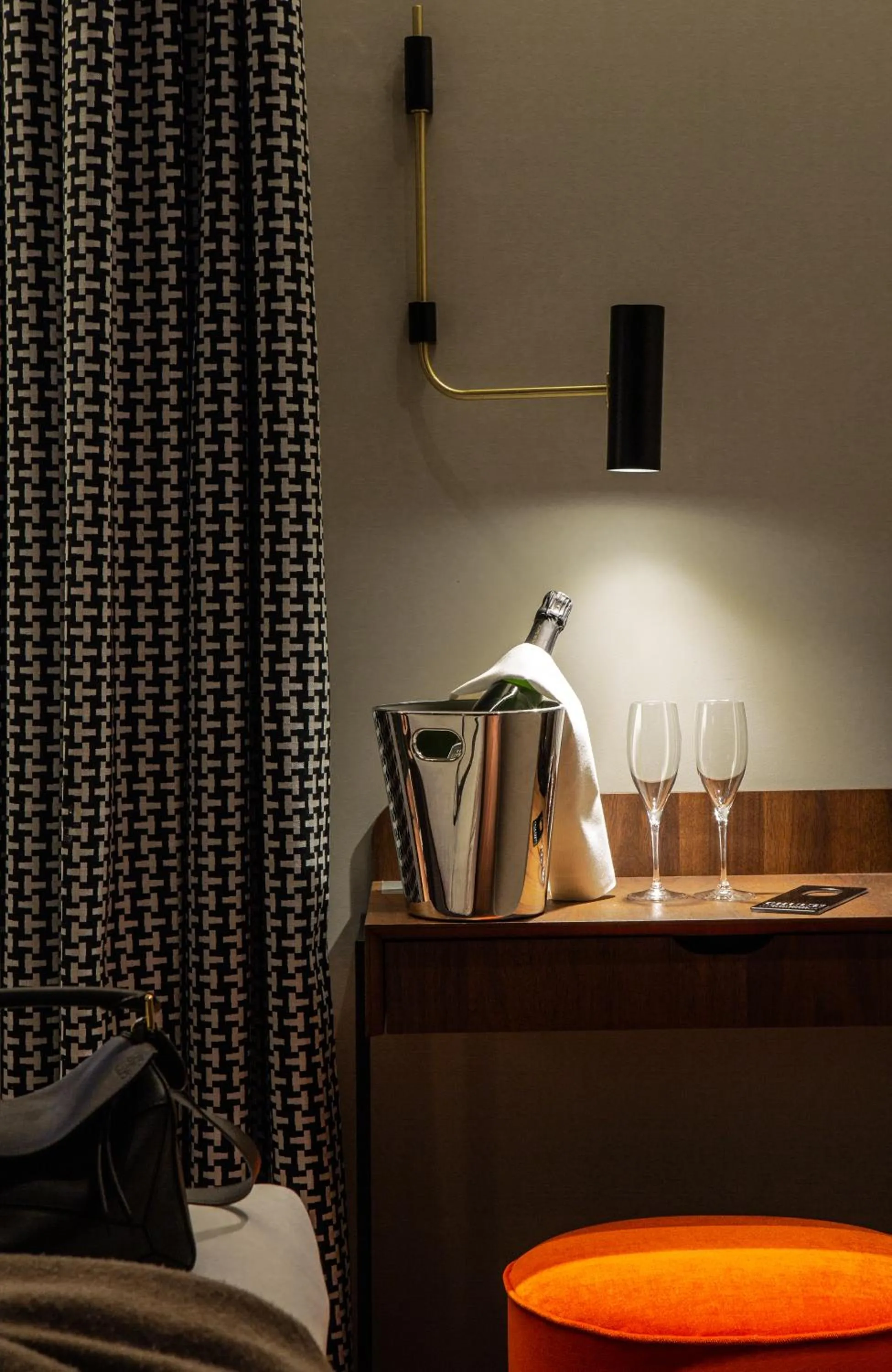 Bedroom, Bathroom in ibis Styles Paris Gare du Nord TGV