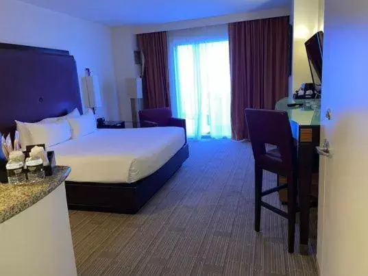 Bedroom, TV/Entertainment Center in Hard Rock Hotel & Casino Biloxi
