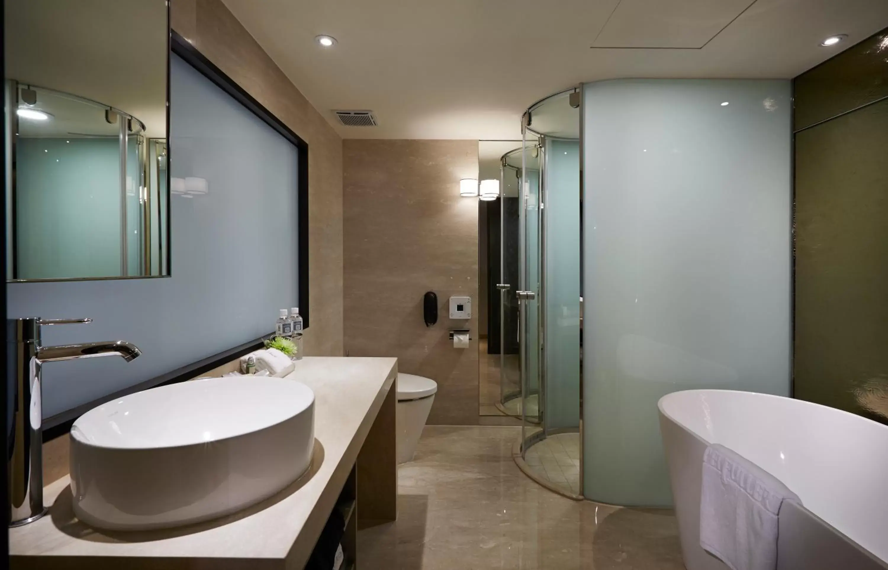 Bathroom in Taipei Fullerton Hotel-Maison North