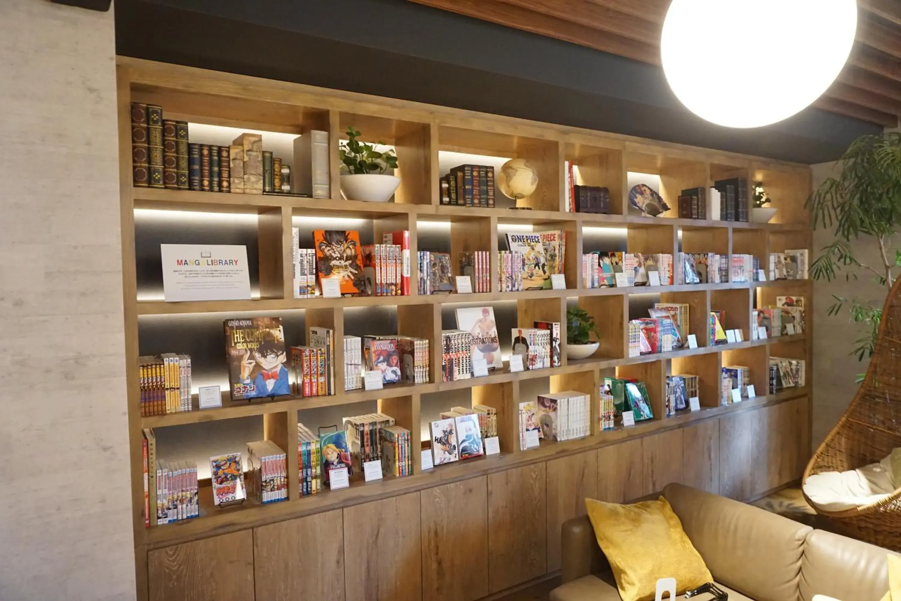 Lounge or bar in MyCUBE by MYSTAYS Asakusa Kuramae Lounge or bar in MyCUBE by MYSTAYS Asakusa Kuramae