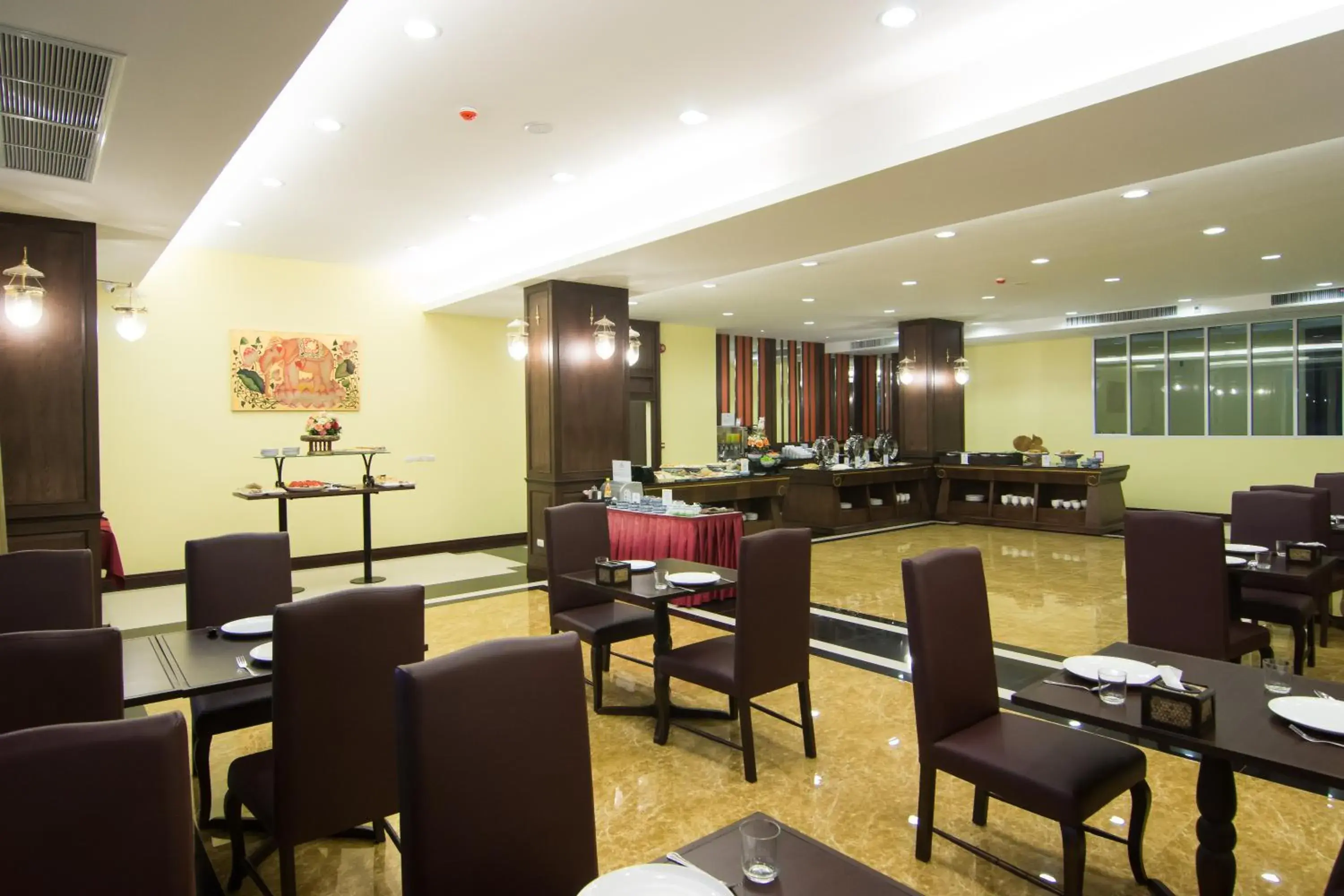 Restaurant/Places to Eat in Royal Thai Pavilion Hotel