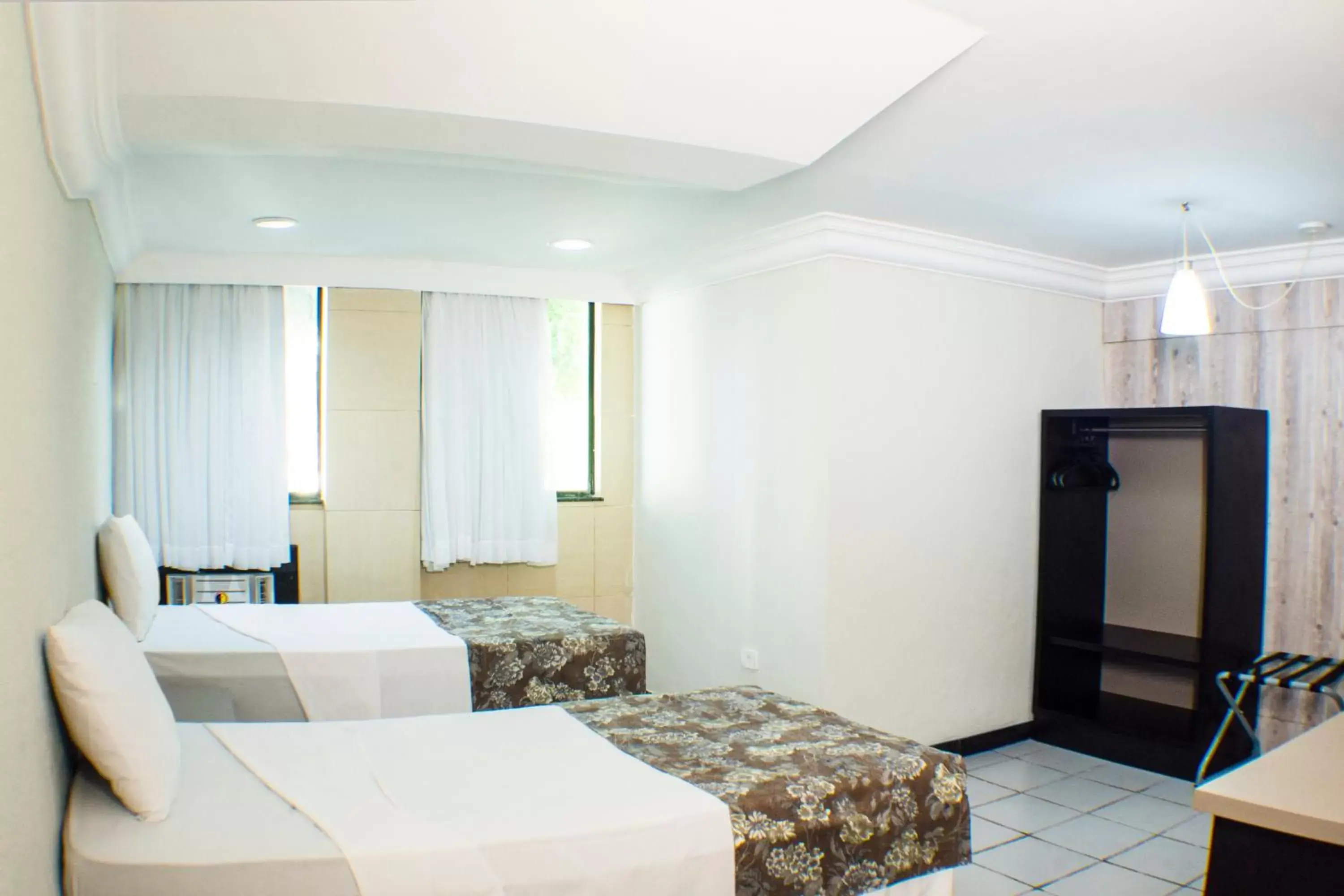 Property building, Bed in Nacional Inn Recife Aeroporto