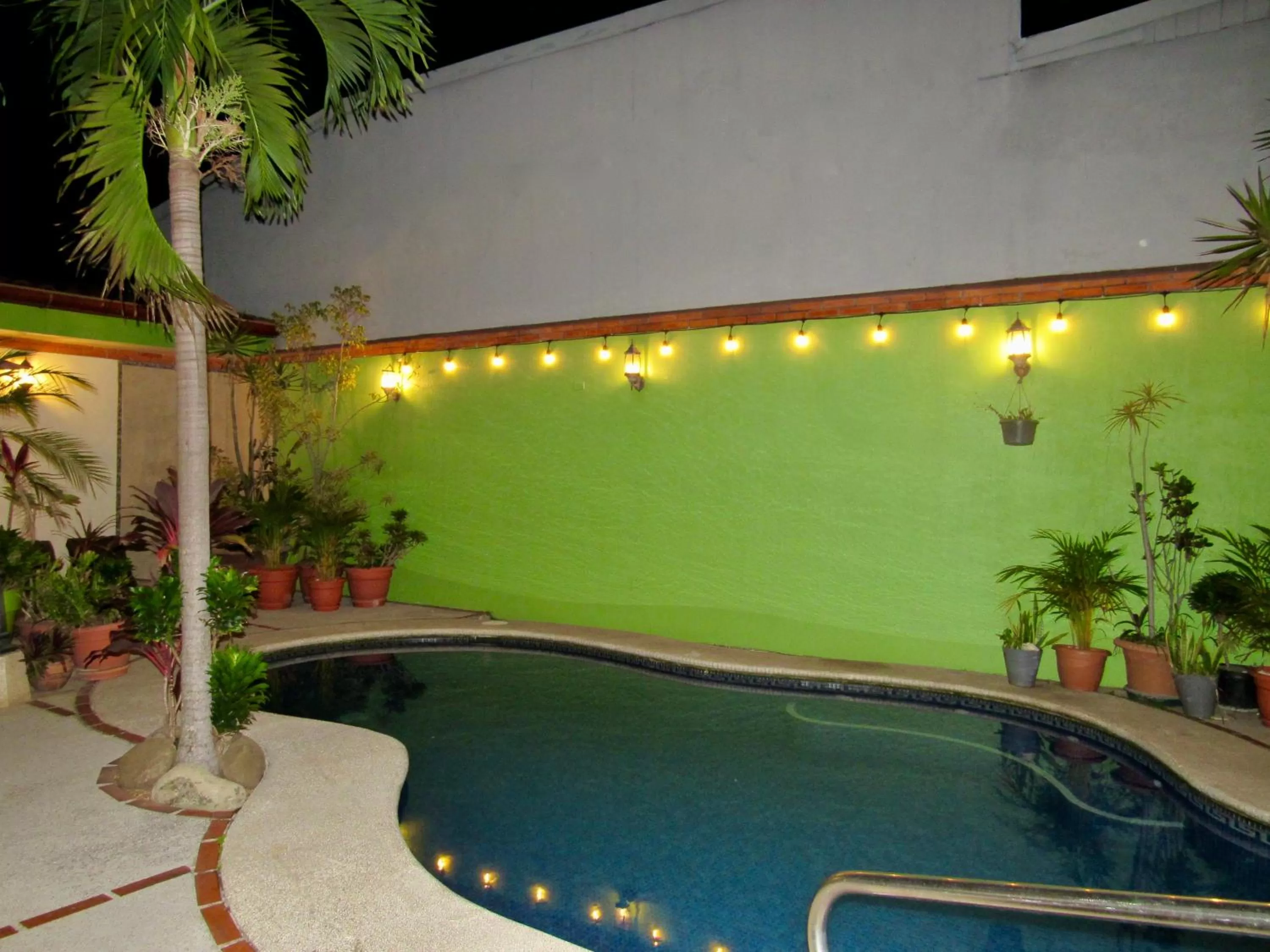 Pool view in Hotel La Guaria Inn & Suites