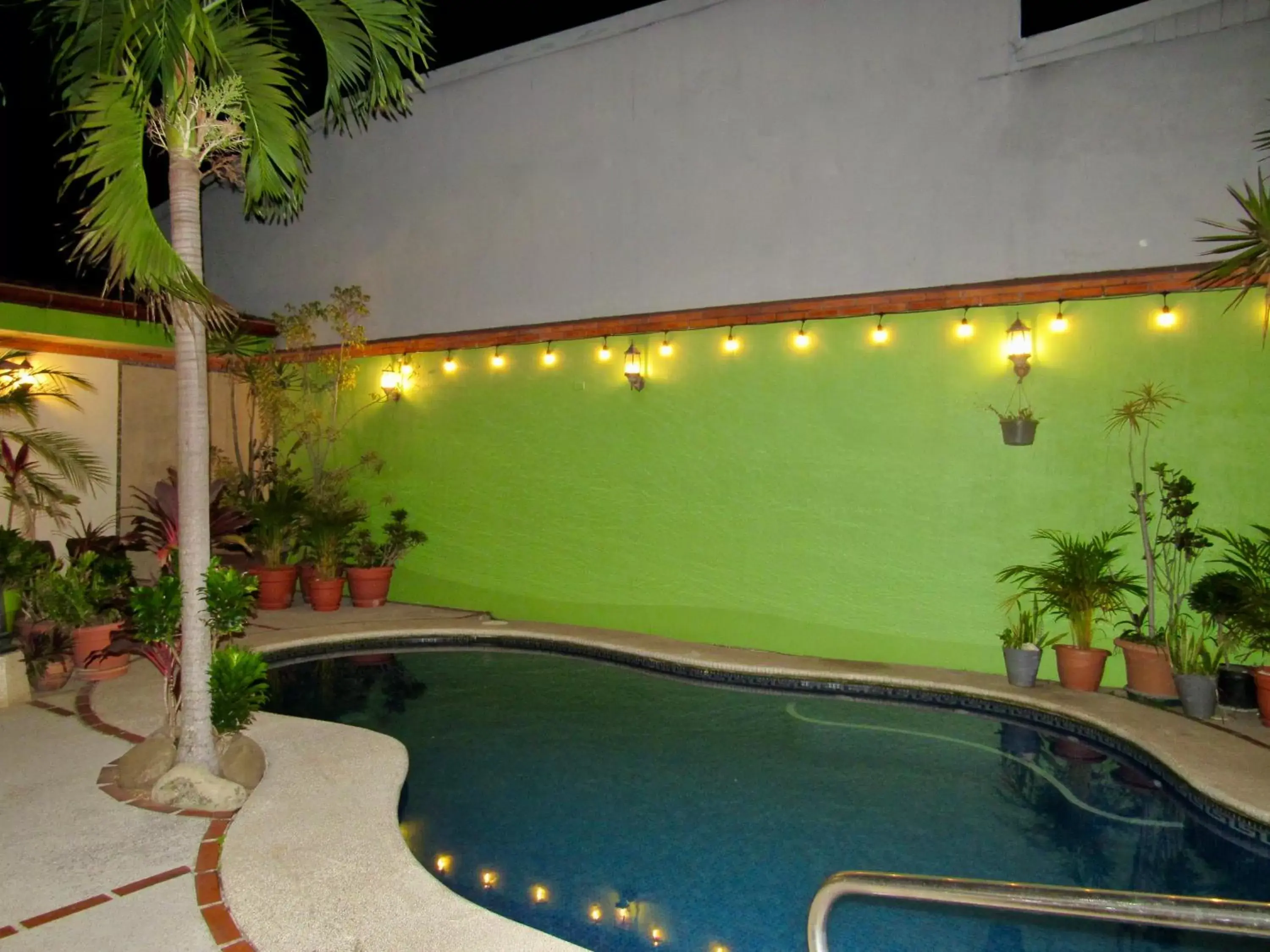 Pool view, Swimming Pool in Hotel La Guaria Inn & Suites