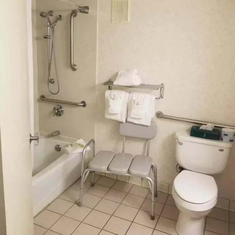 Bathroom in Fireside Inn & Suites Portland