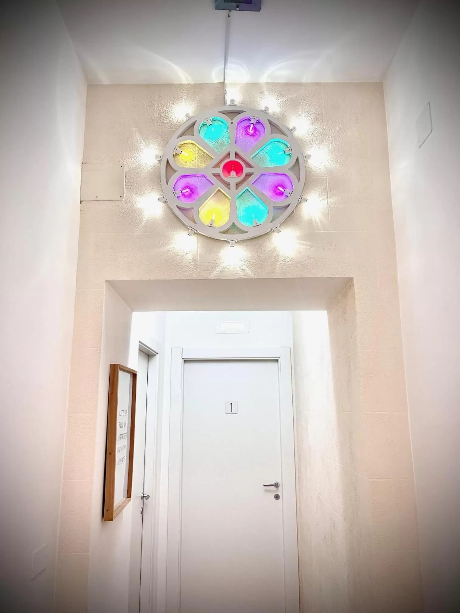 Decorative detail in Casa D'Angiò -Manfredi Homes&Villas