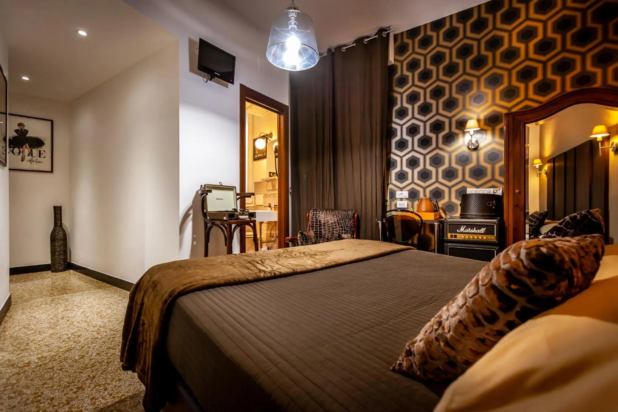 Bedroom, Bed in Hotel Bologna