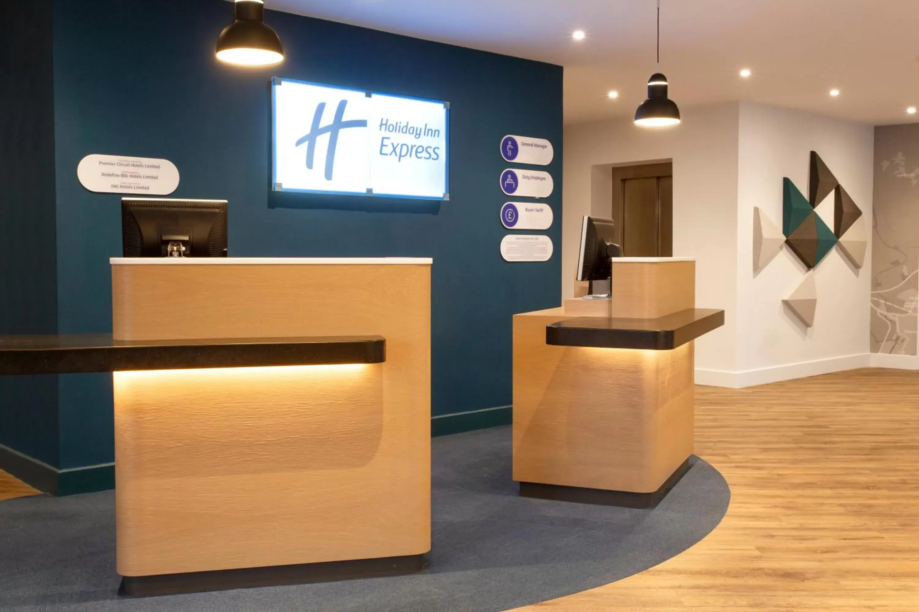 Lobby or reception in Holiday Inn Express Cheltenham Town Centre by IHG Lobby or reception in Holiday Inn Express Cheltenham Town Centre by IHG