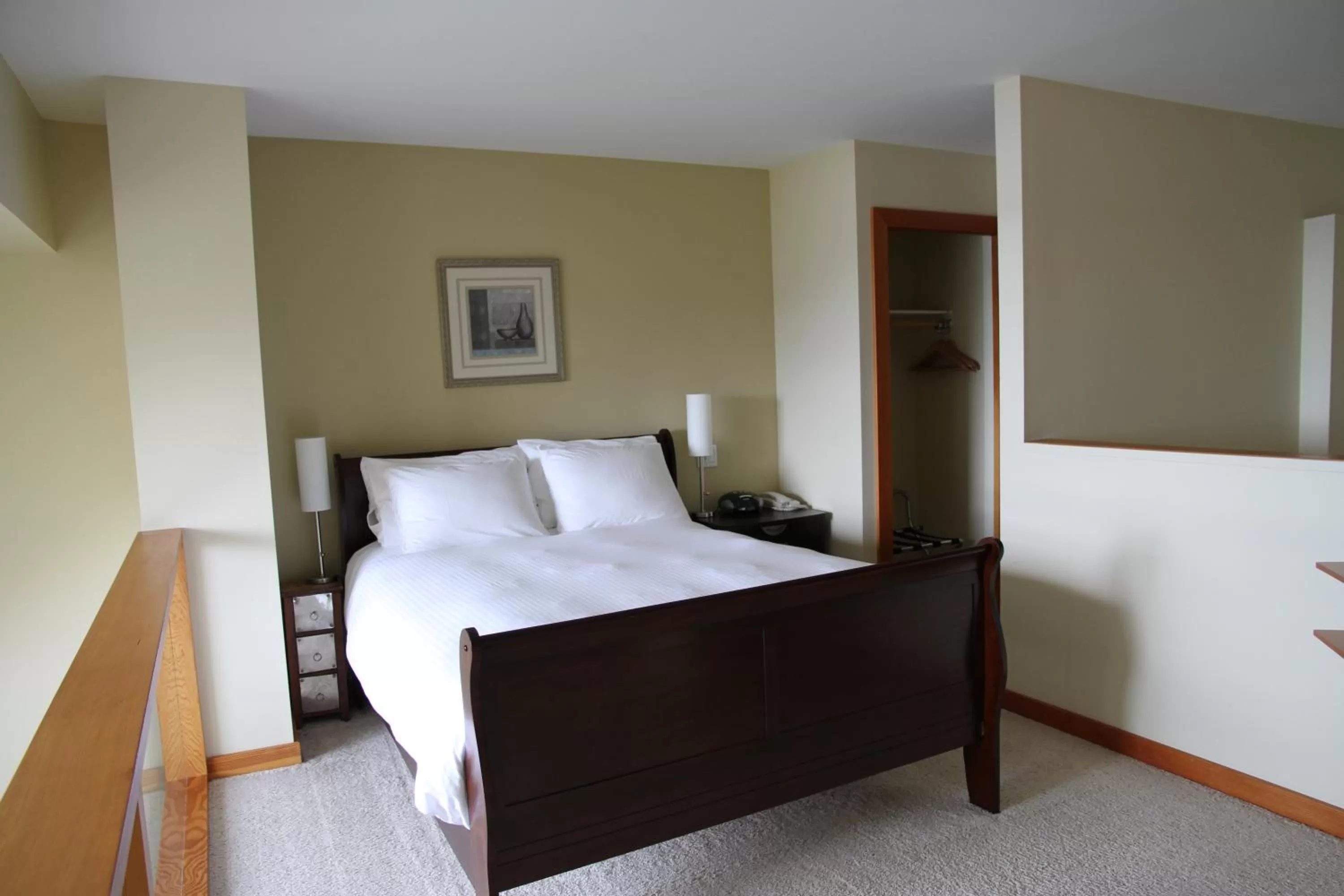 Bed in Moon Water Lodge