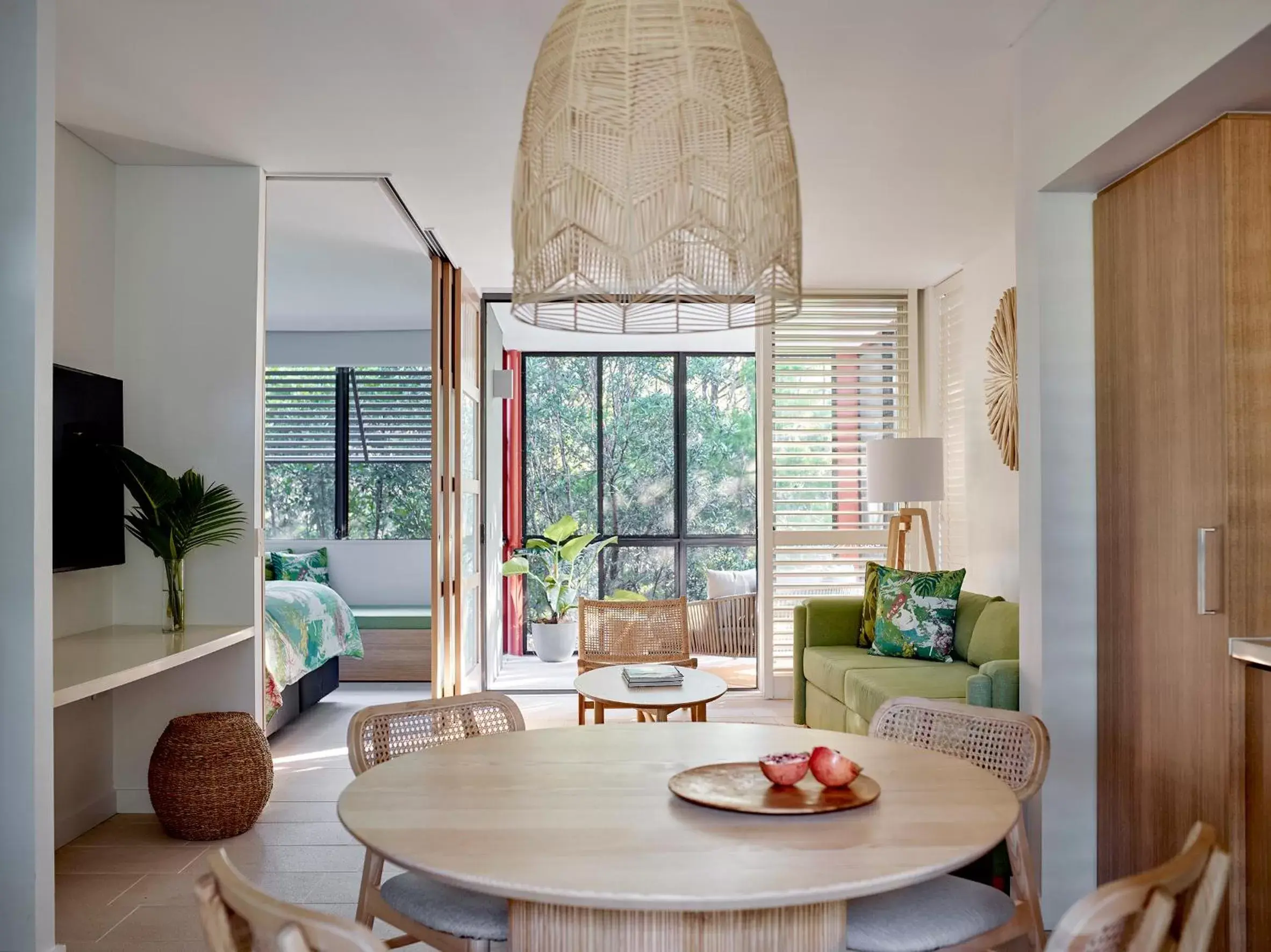 Kitchen or kitchenette, Dining Area in Crystalbrook Byron