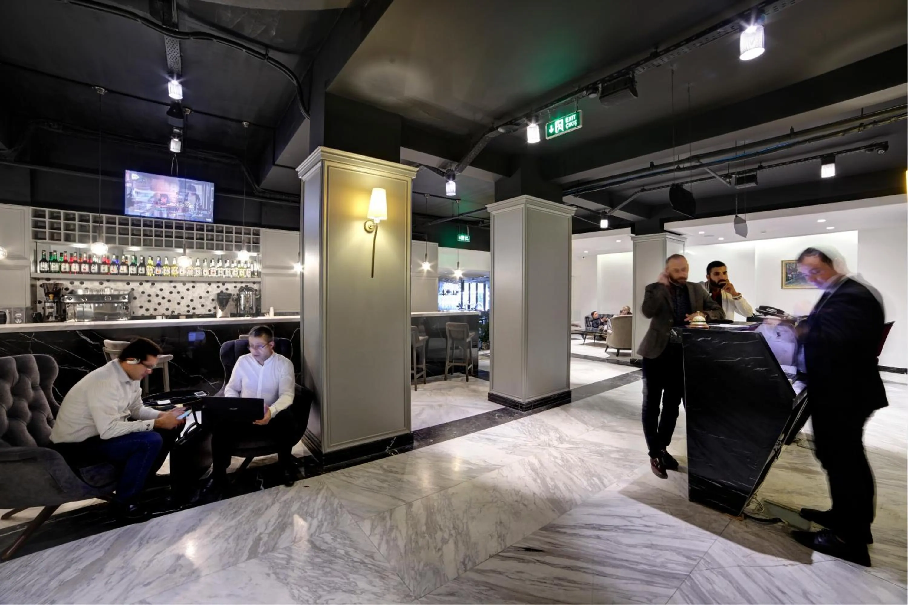 Lobby or reception in White Monarch Hotel