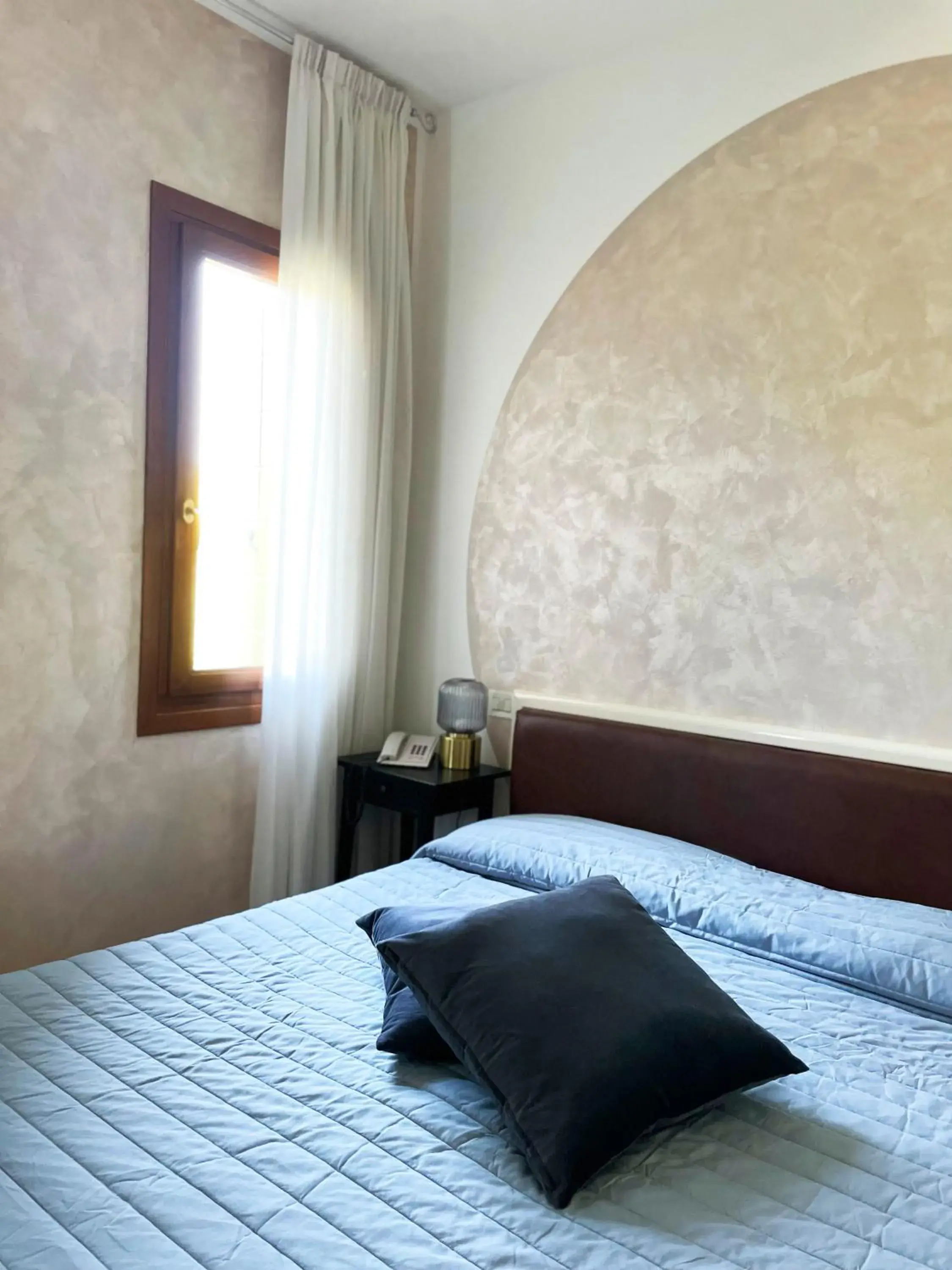 Bed in Hotel Villa Braida