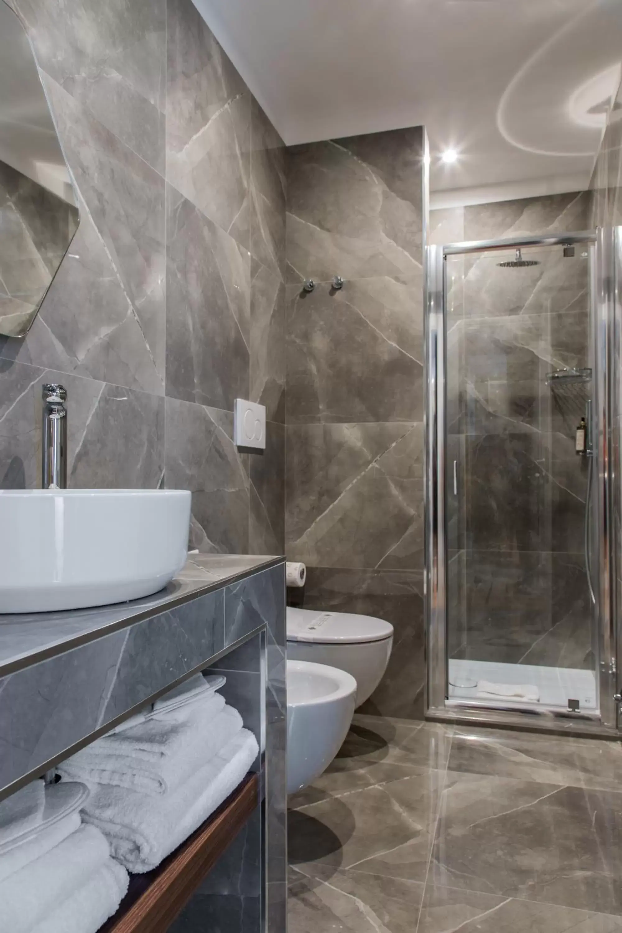 Bathroom in Tree Charme Augusto Luxury Suites