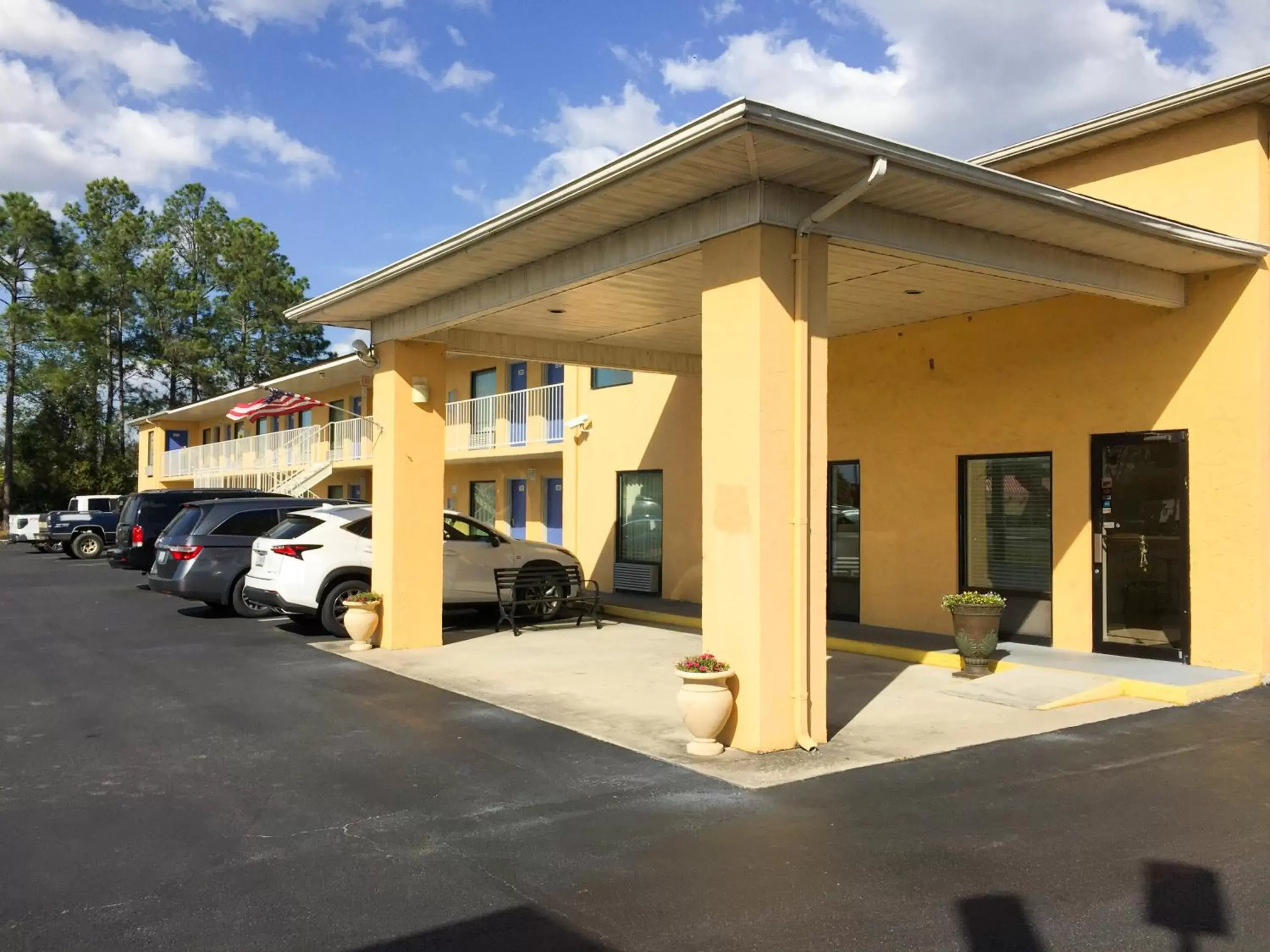 Facade/entrance, Property Building in Motel 6-Macclenny, FL