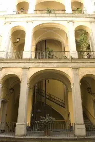 Facade/entrance in Napolit'amo Hotel Principe