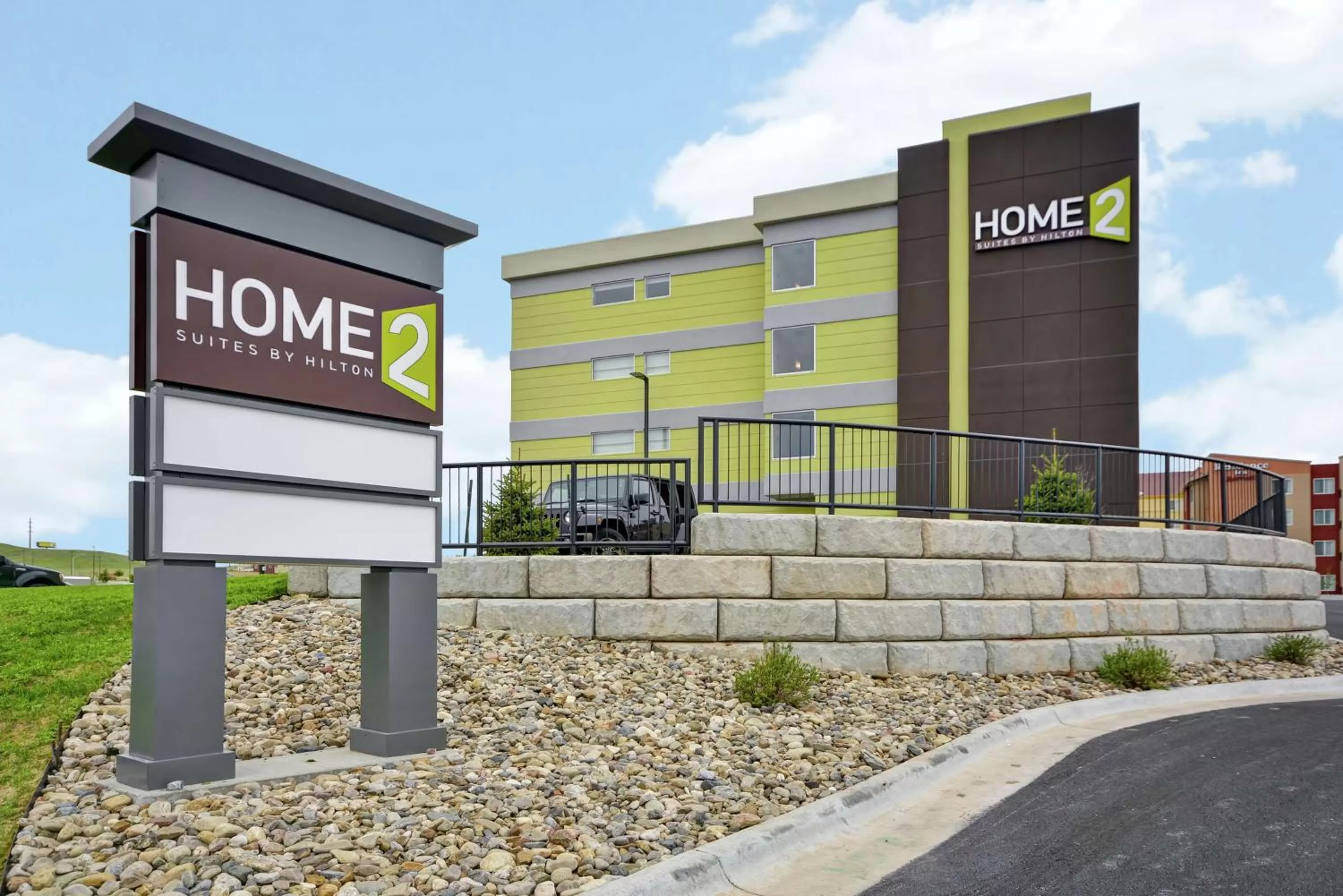 Property building in Home2 Suites By Hilton Rapid City