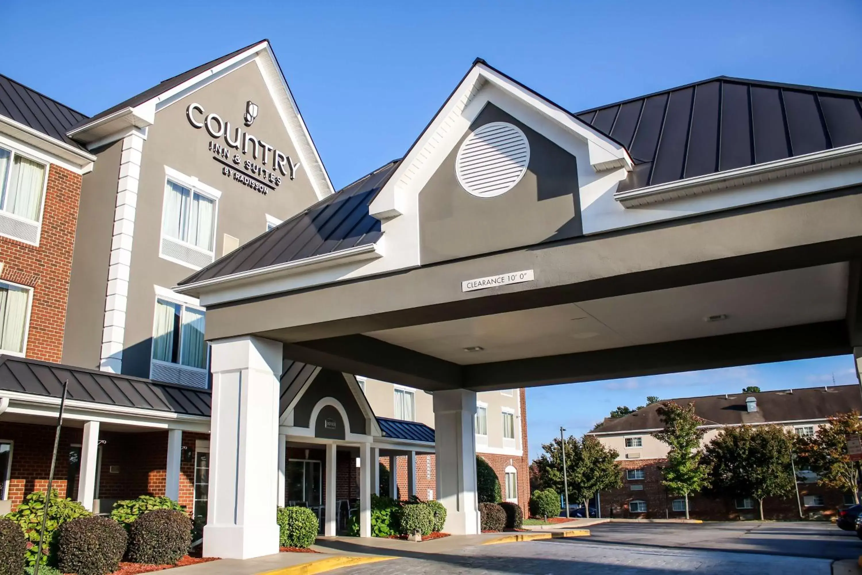 Property Building in Country Inn & Suites by Radisson, Richmond West at I-64, VA