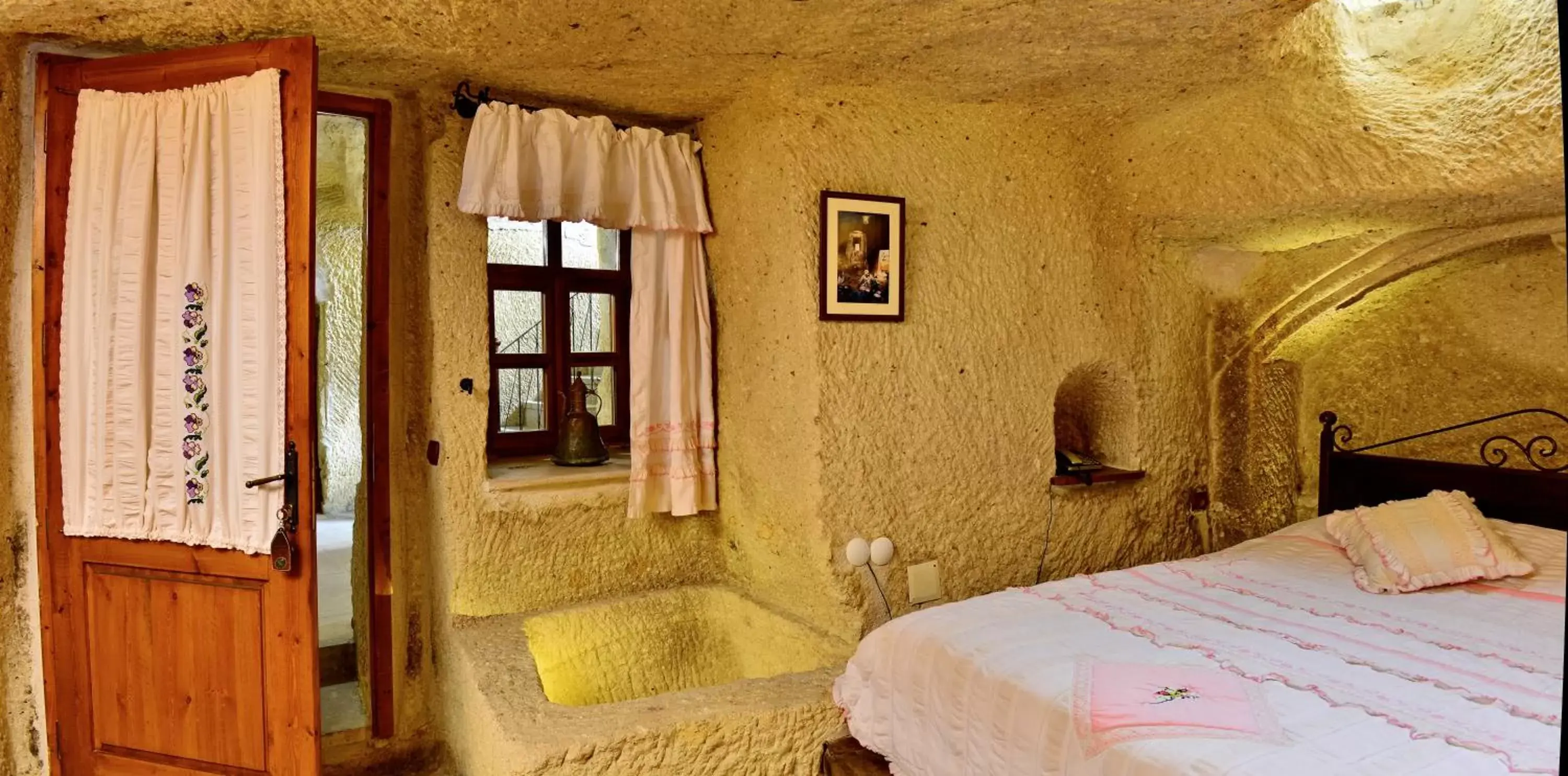 Decorative detail, Bed in Terra Cave Hotel