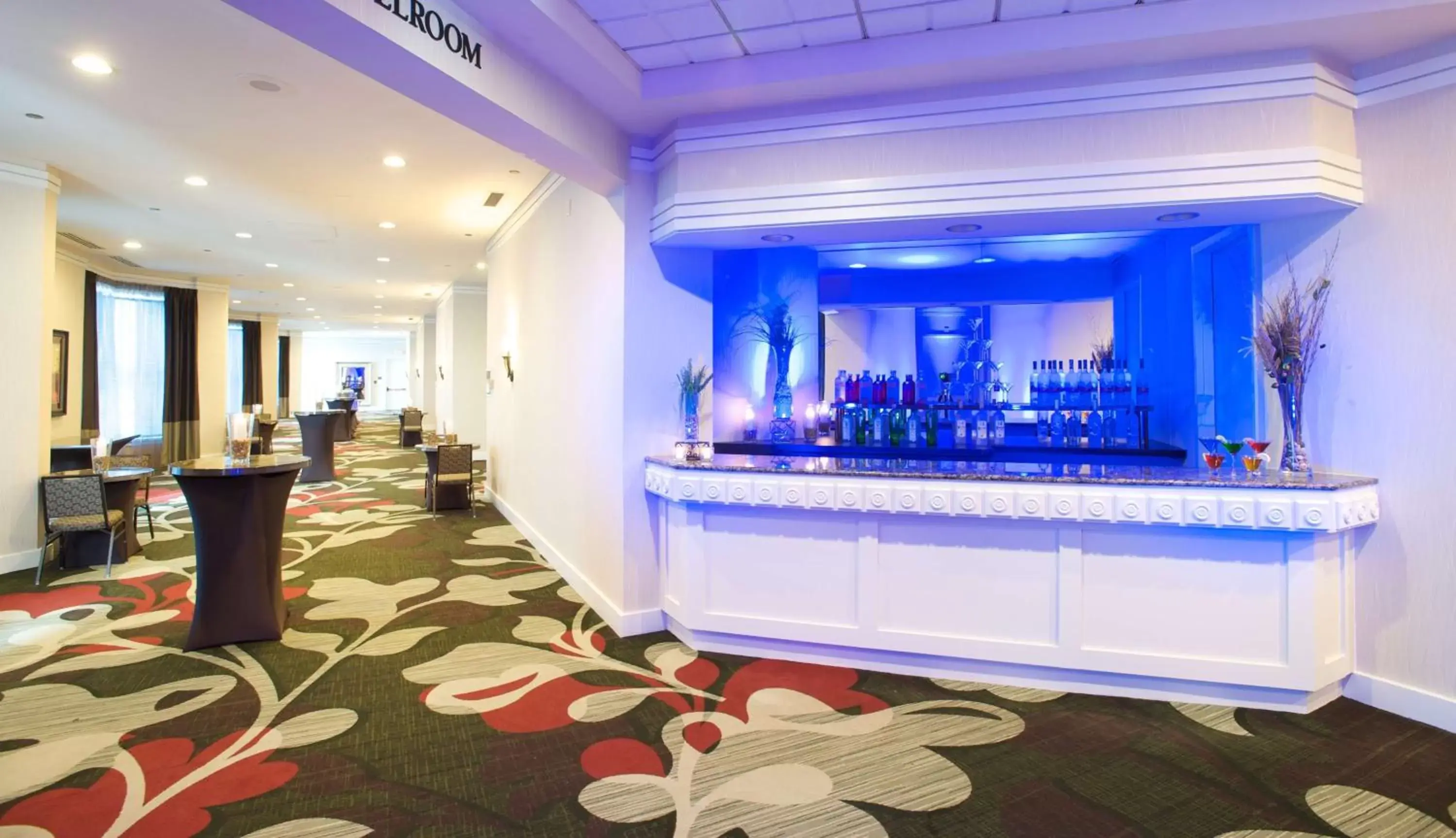 Lobby or reception, Lobby/Reception in Hilton Minneapolis-St Paul Airport