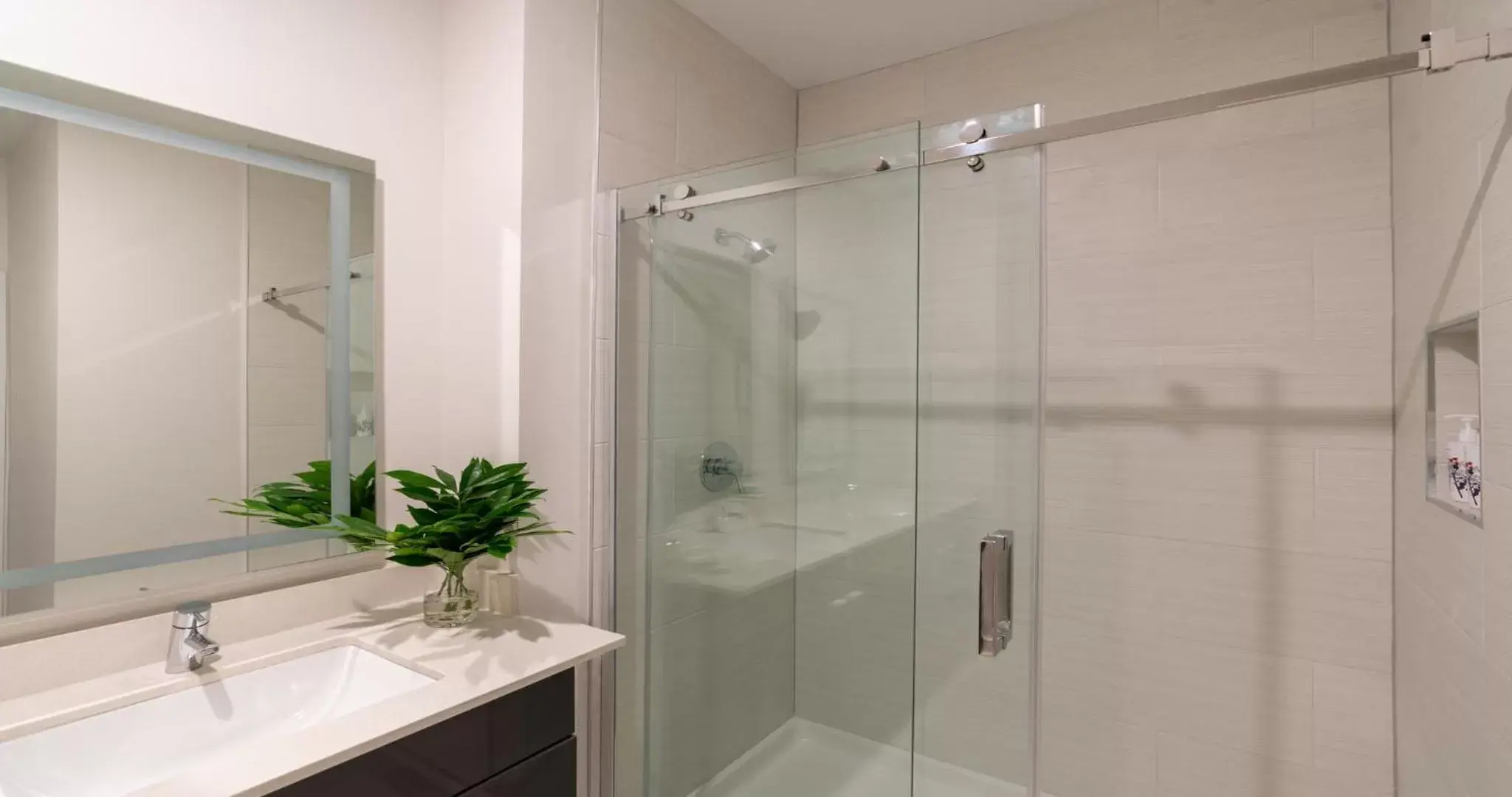 Bathroom in Westshore Apartments by Barsala