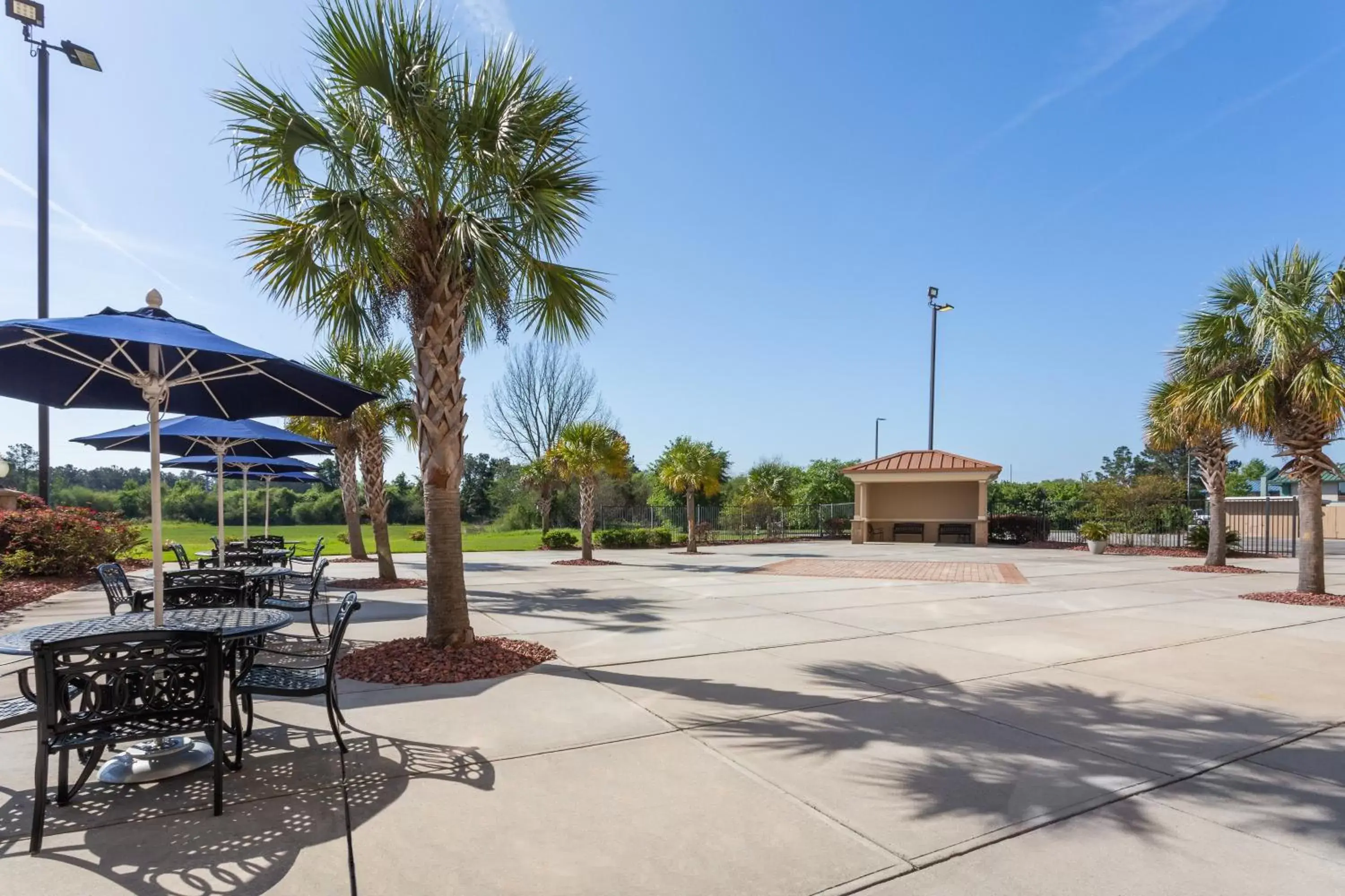 Property building in Holiday Inn Valdosta Conference Center, an IHG Hotel