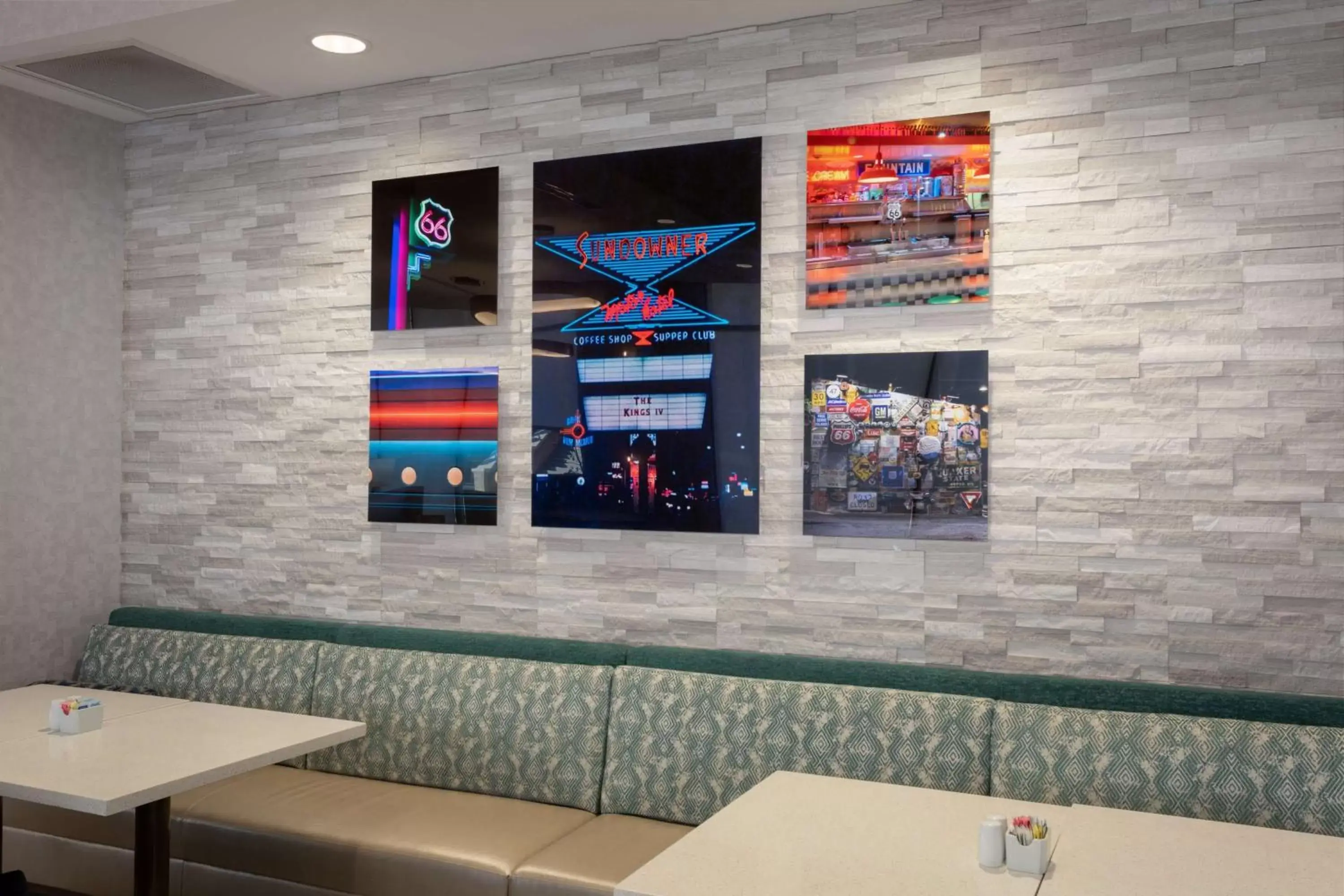 Dining area in Homewood Suites By Hilton Albuquerque Downtown