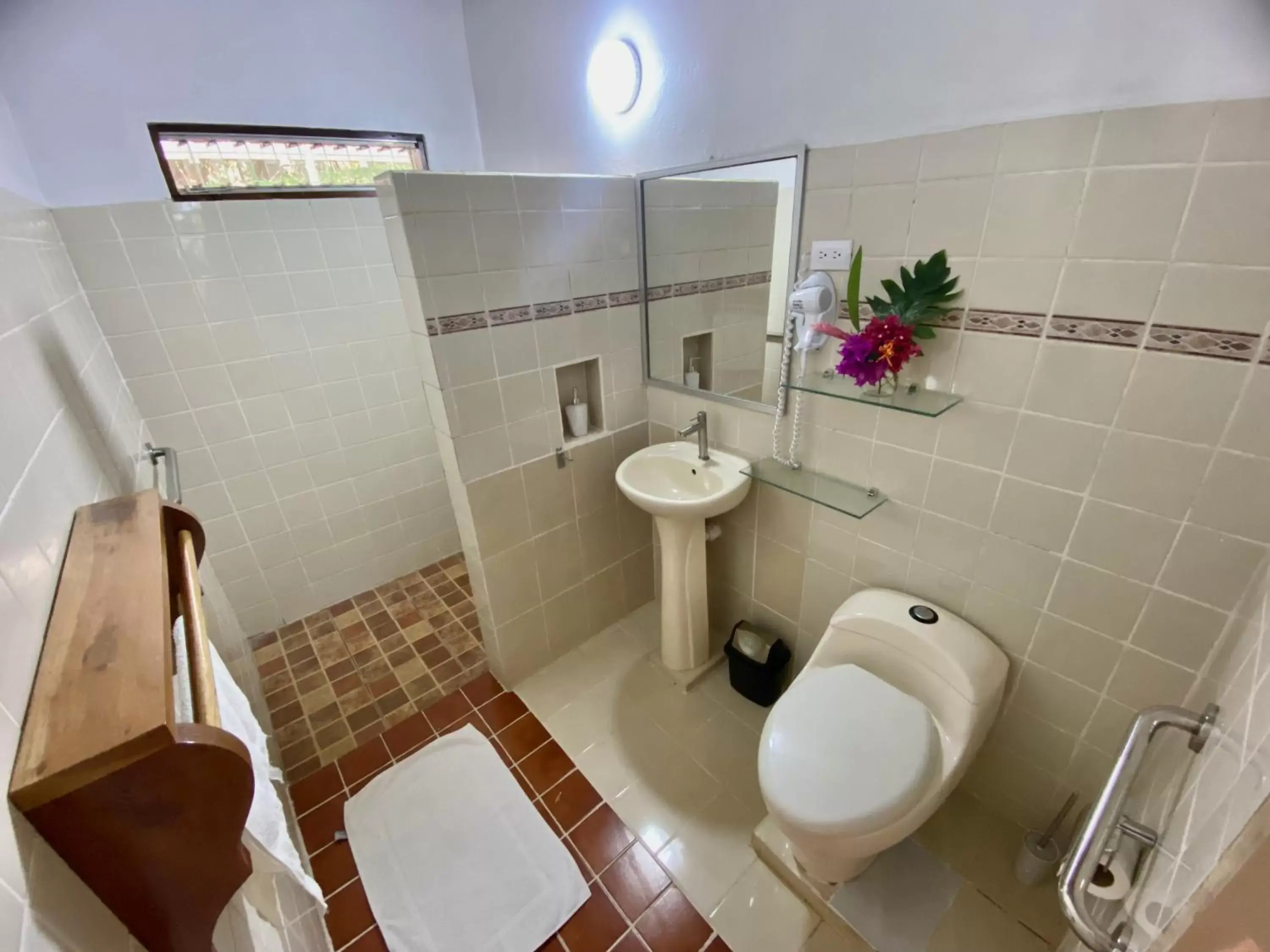 Bathroom in El Mirador Glamping & Apartments & Woodhouse & Swimingpool