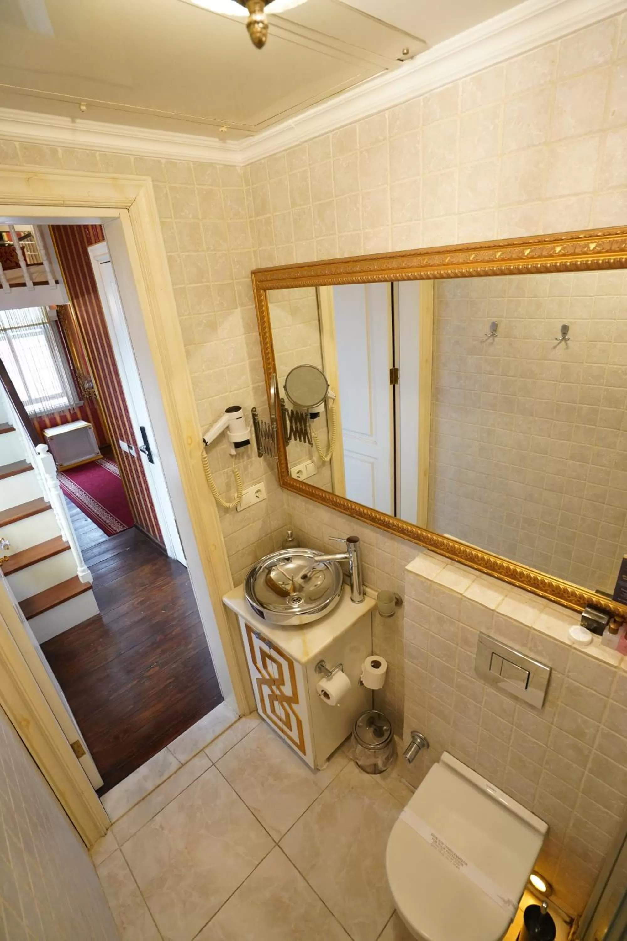 Bathroom in Sultan Tughra Hotel