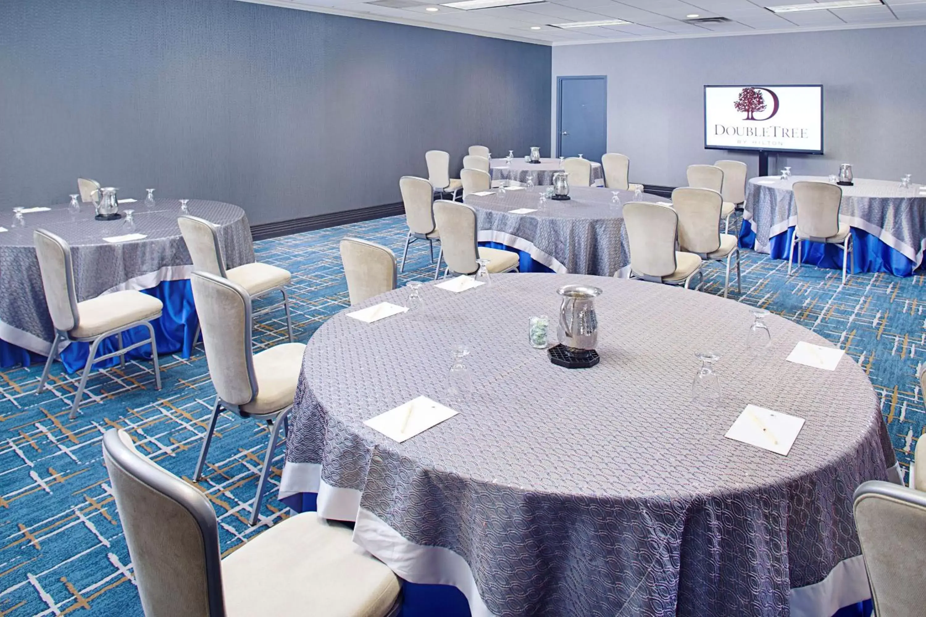 Meeting/conference room, Restaurant/Places to Eat in DoubleTree by Hilton Baltimore - BWI Airport