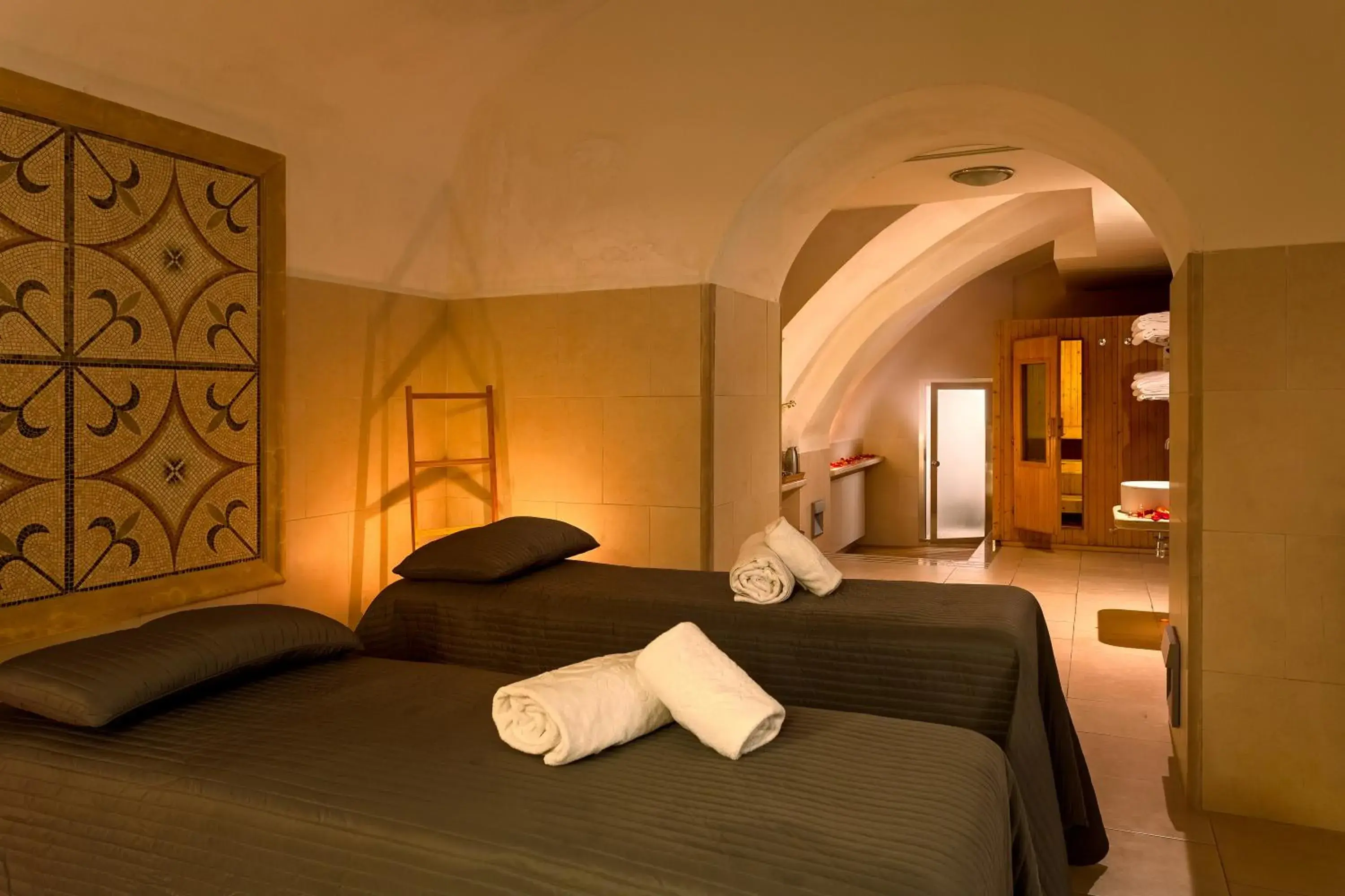 Spa and wellness centre/facilities, Bed in Grand Hotel Cocumella