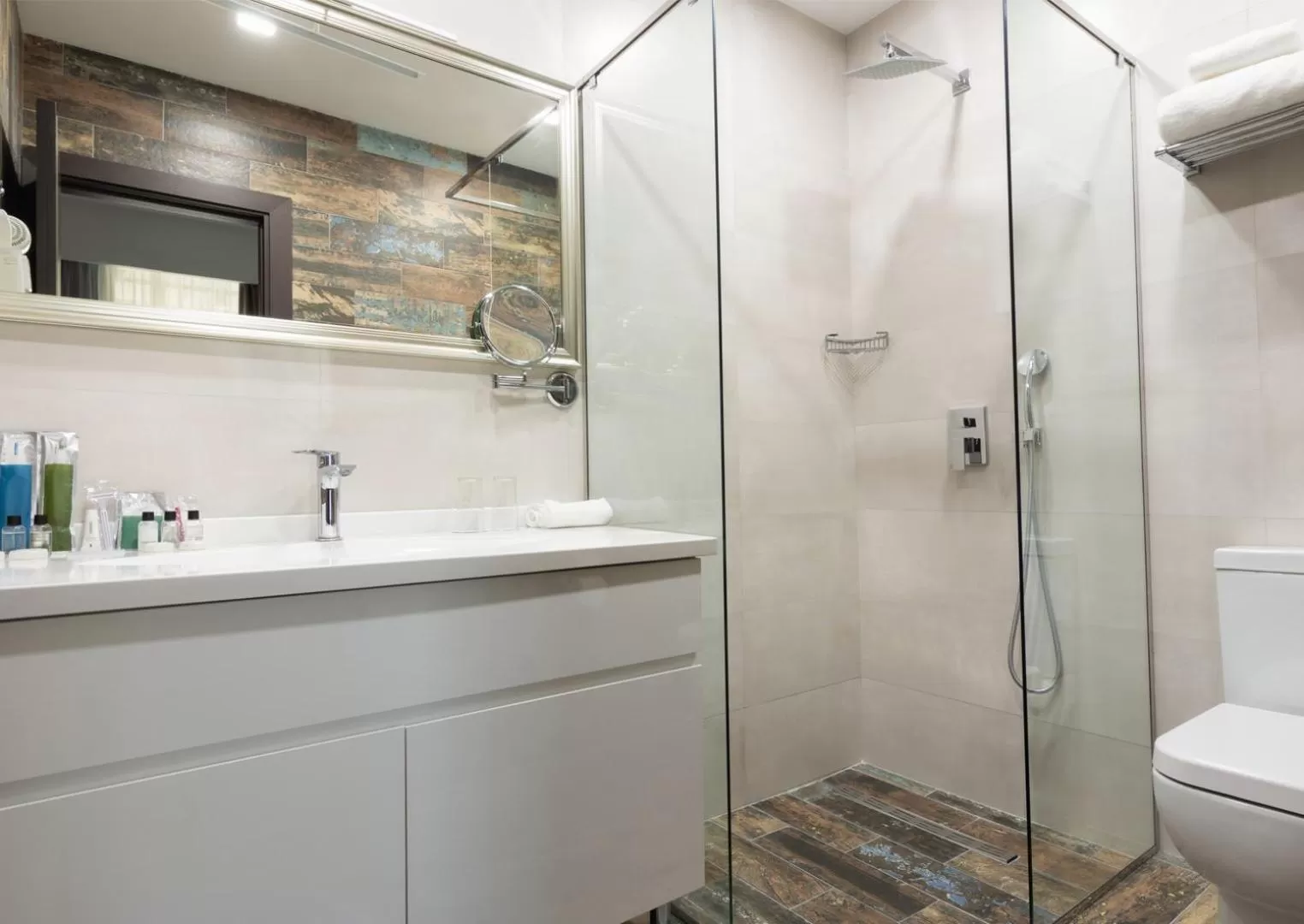 Shower in Dave Hotel Yerevan