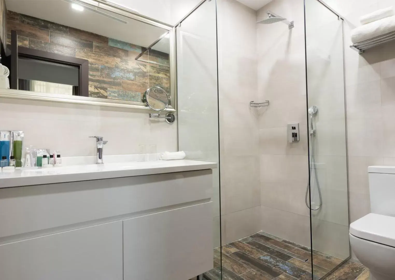 Standard Twin Room in Dave Hotel Yerevan Standard Twin Room in Dave Hotel Yerevan