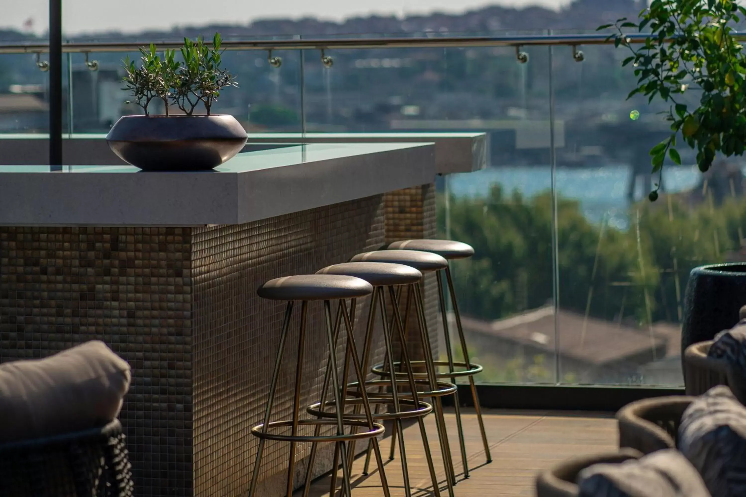 Restaurant/places to eat, Lounge/Bar in The Bank Hotel Istanbul, a Member of Design Hotels