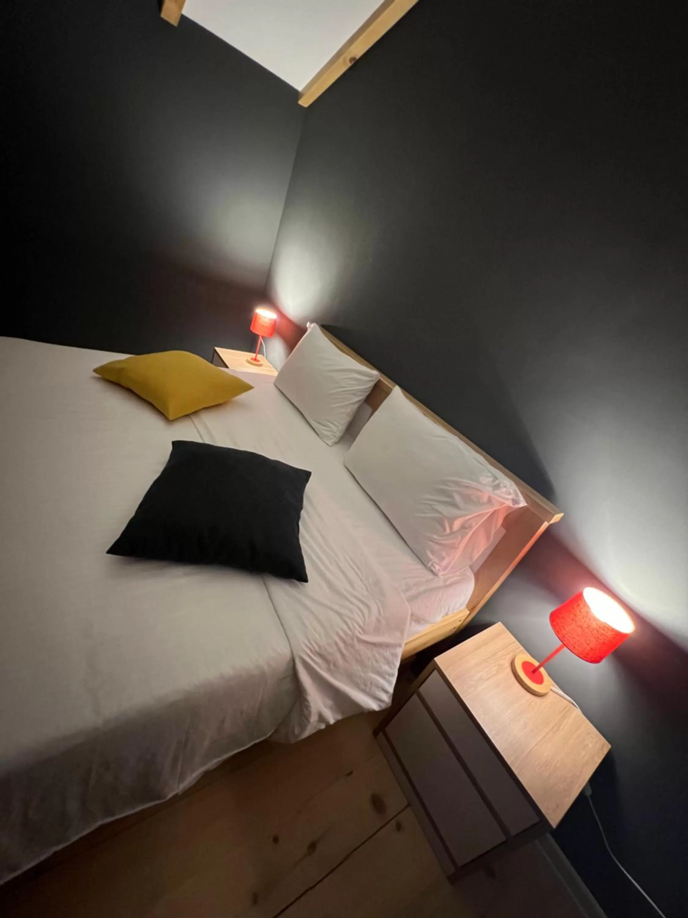 Bed in Borjomi Yellow Hotel