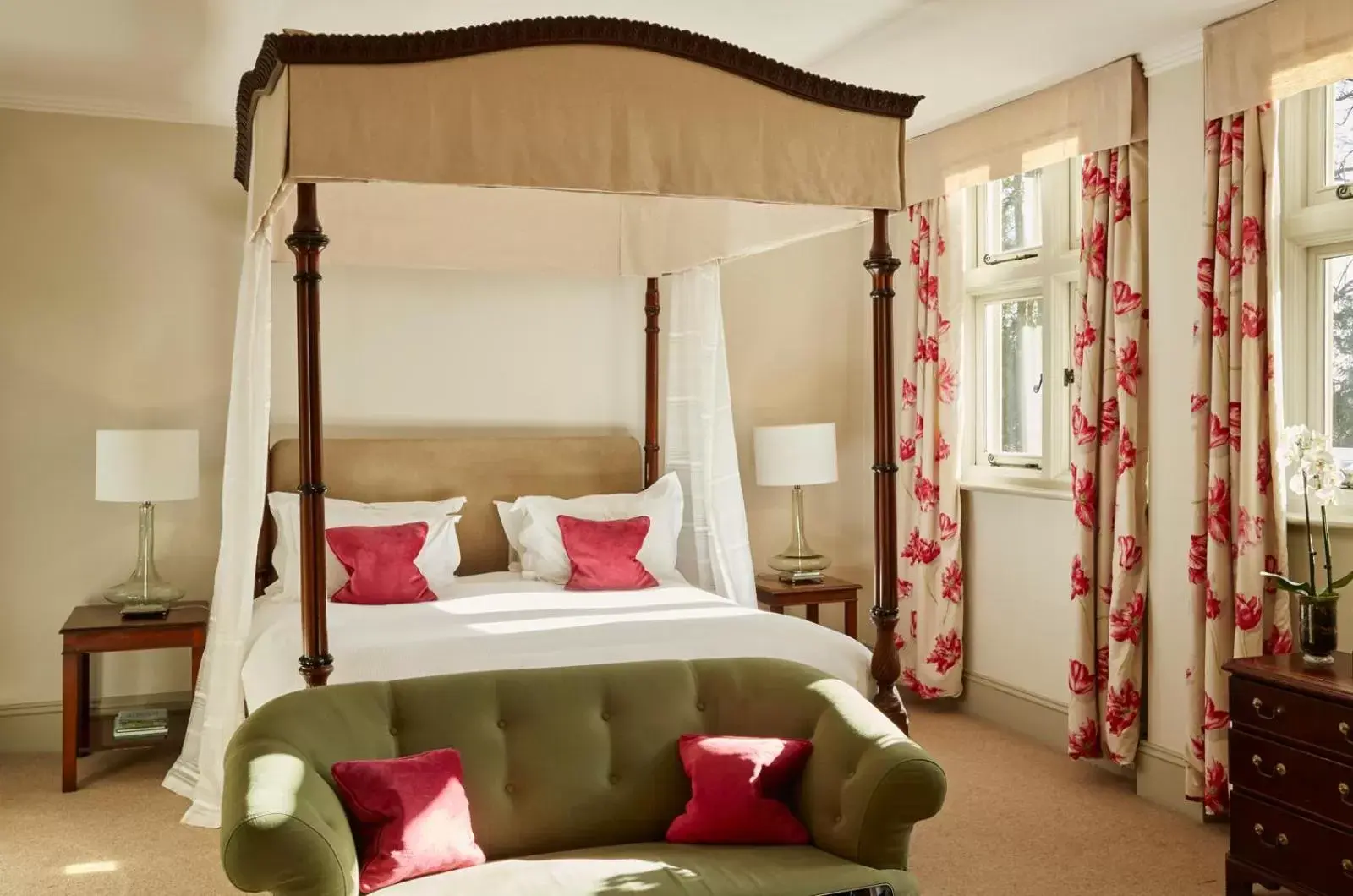 Bedroom, Bed in Ockenden Manor Hotel & Spa