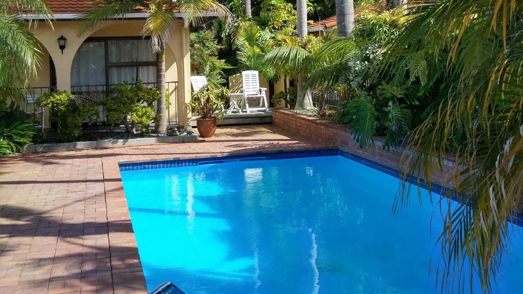 Swimming pool in Hobson's Choice Motel