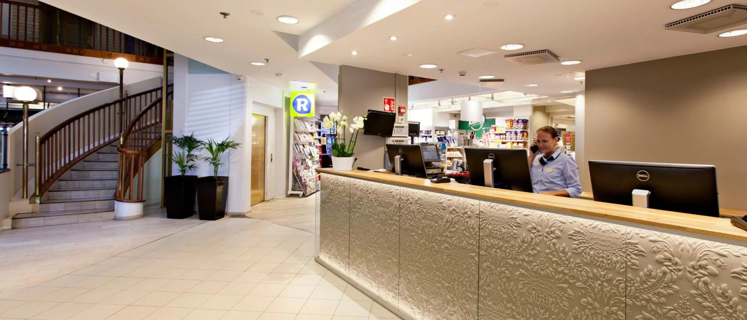 Lobby or reception in Holiday Club Tampereen Kehräämö