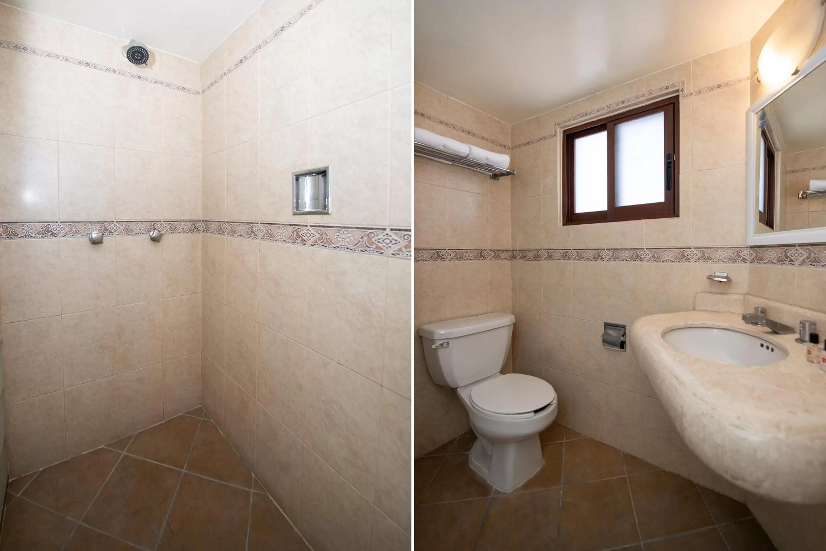 Bathroom in Hotel Senorial