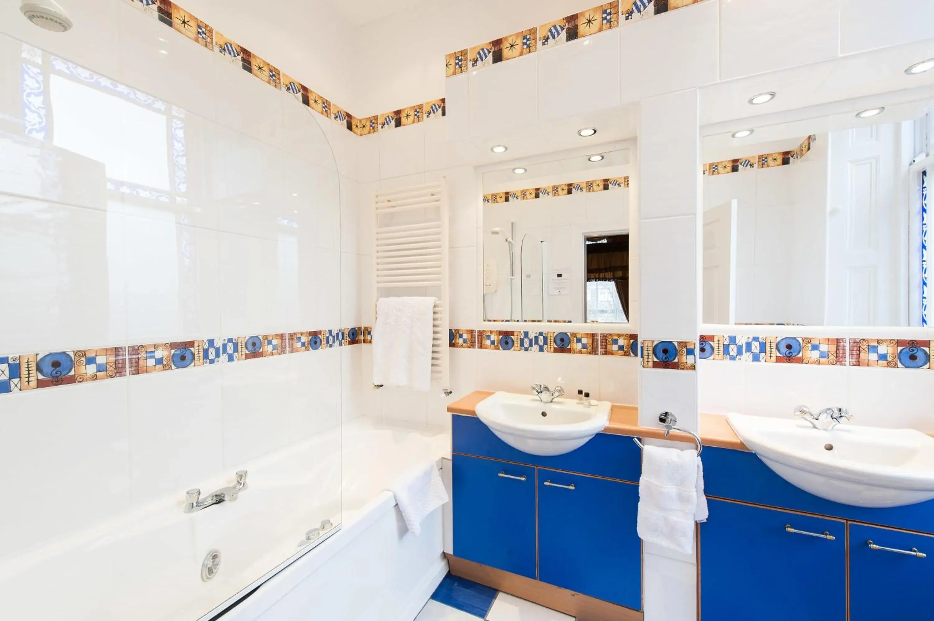 Bathroom in Kildonan Lodge Hotel
