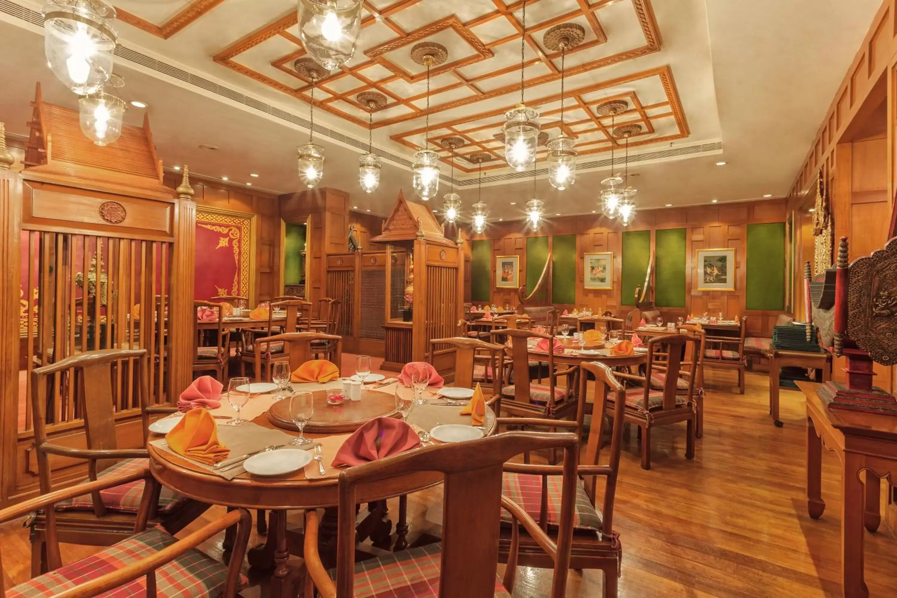 Restaurant/places to eat in The Oberoi Grand Kolkata Restaurant/places to eat in The Oberoi Grand Kolkata