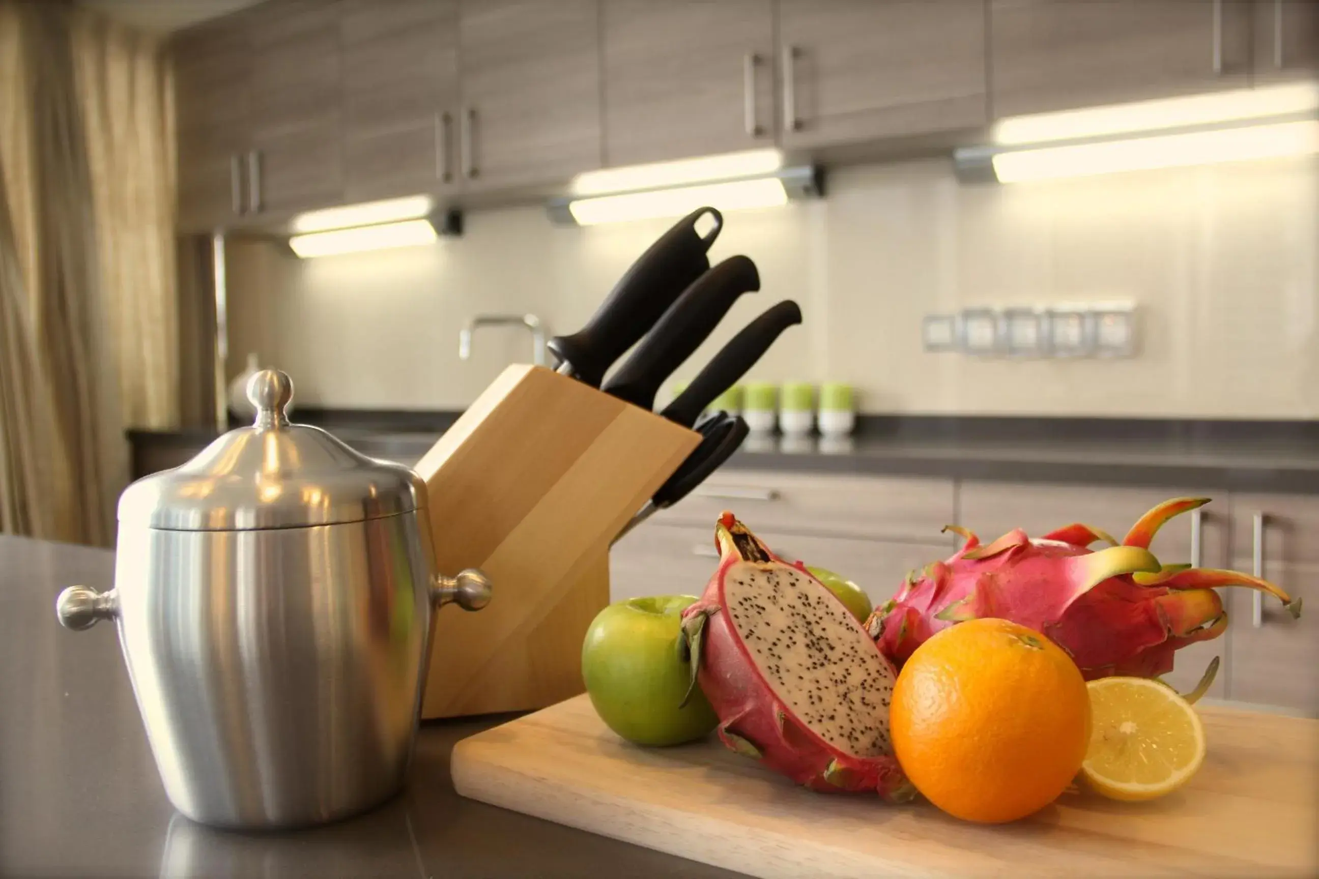 Kitchen or kitchenette in Ascott IFC Guangzhou Residence