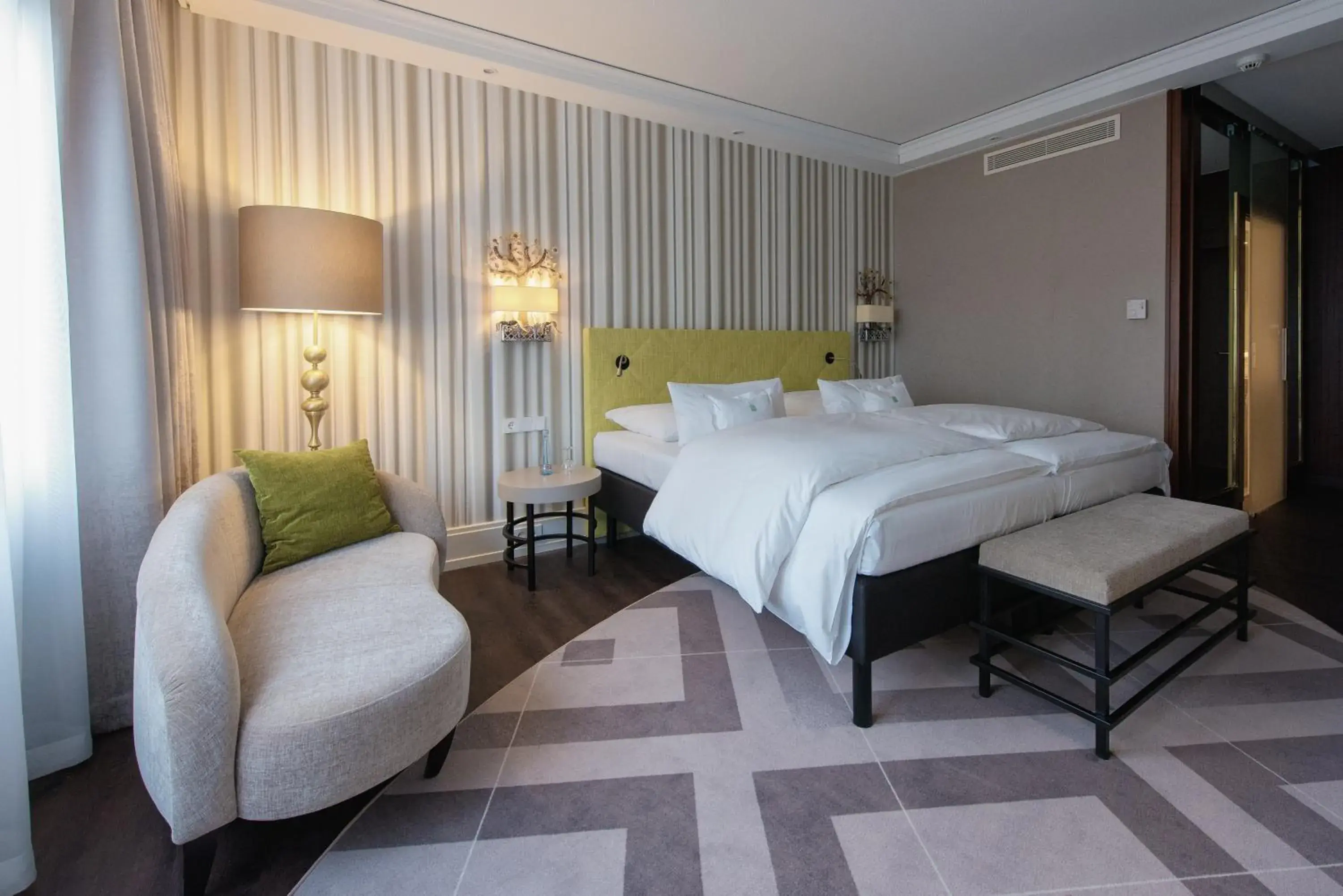 Bed in Insel-Hotel Heilbronn