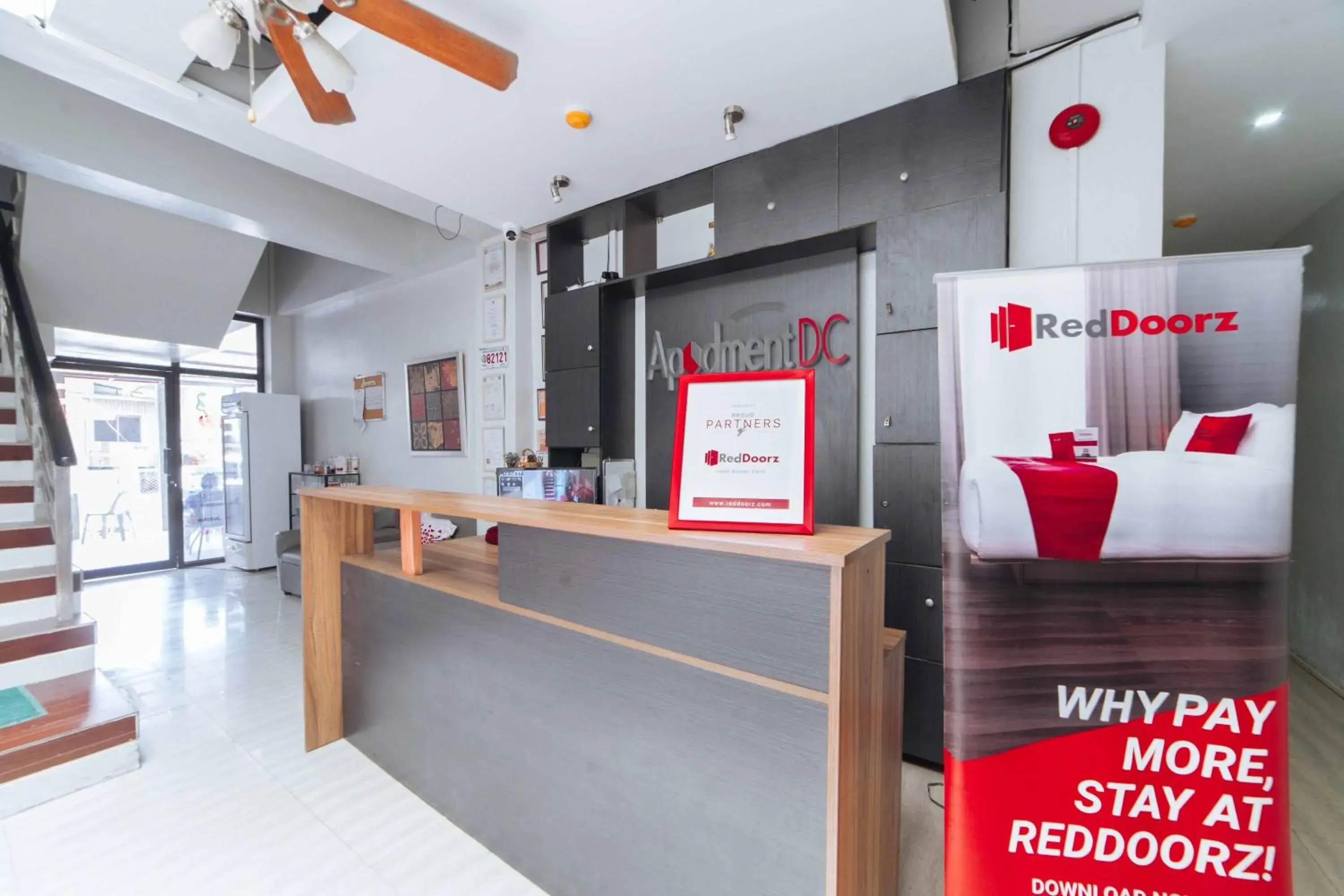 Lobby or reception, Lobby/Reception in RedDoorz near G Mall Bajada- Multiple Use Hotel