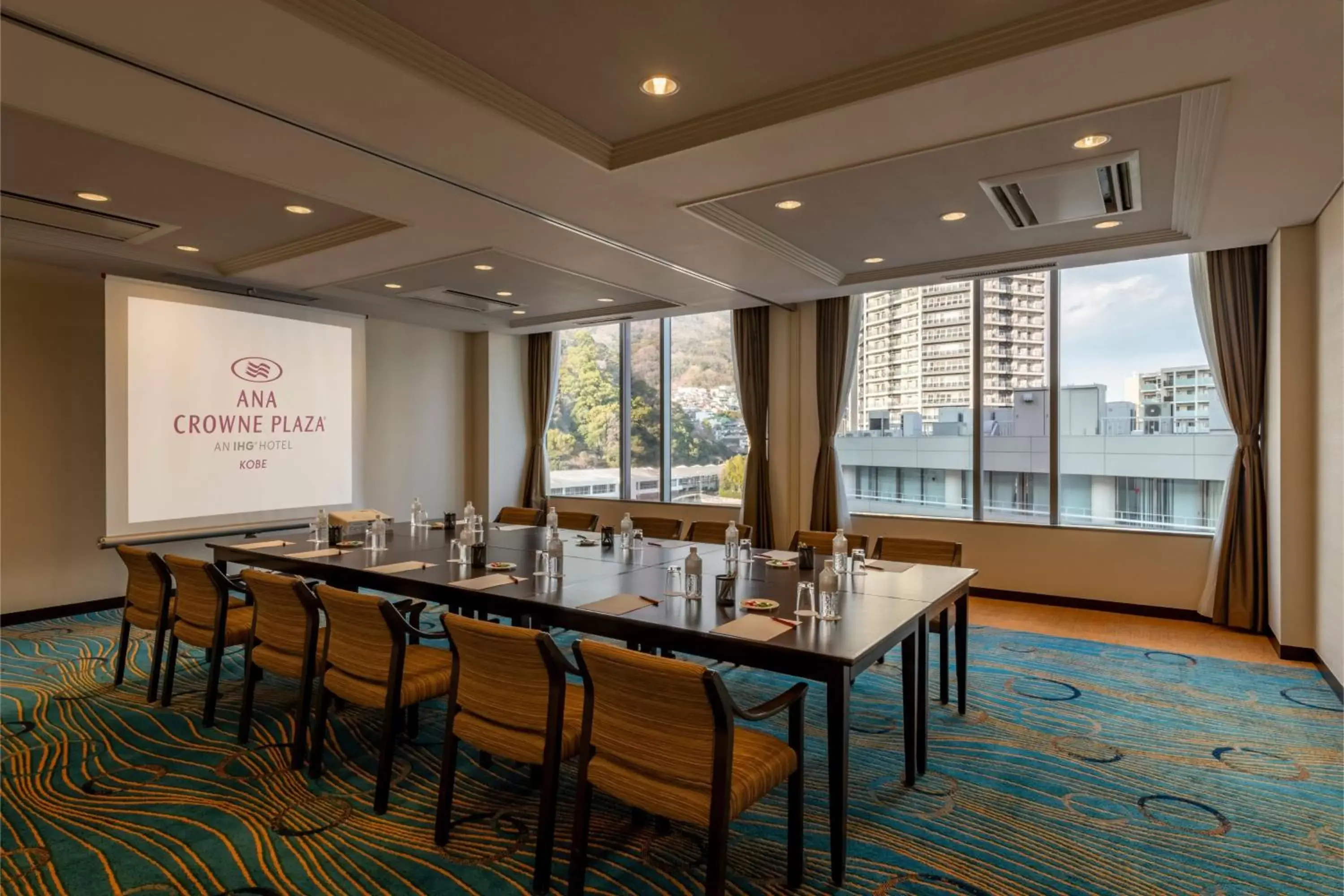 Meeting/conference room in ANA Crowne Plaza Kobe, an IHG Hotel