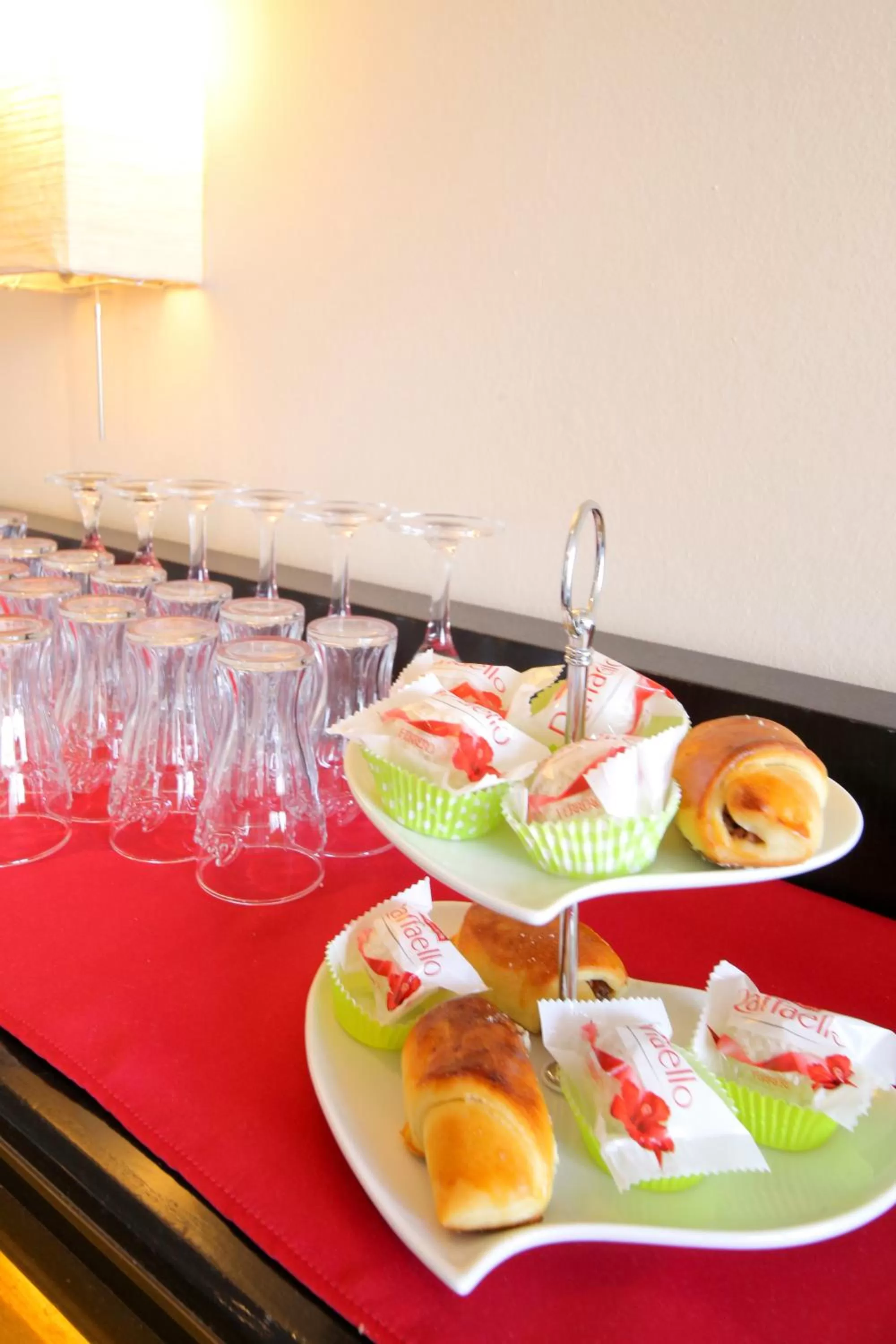 Food and drinks in Hotel Kick