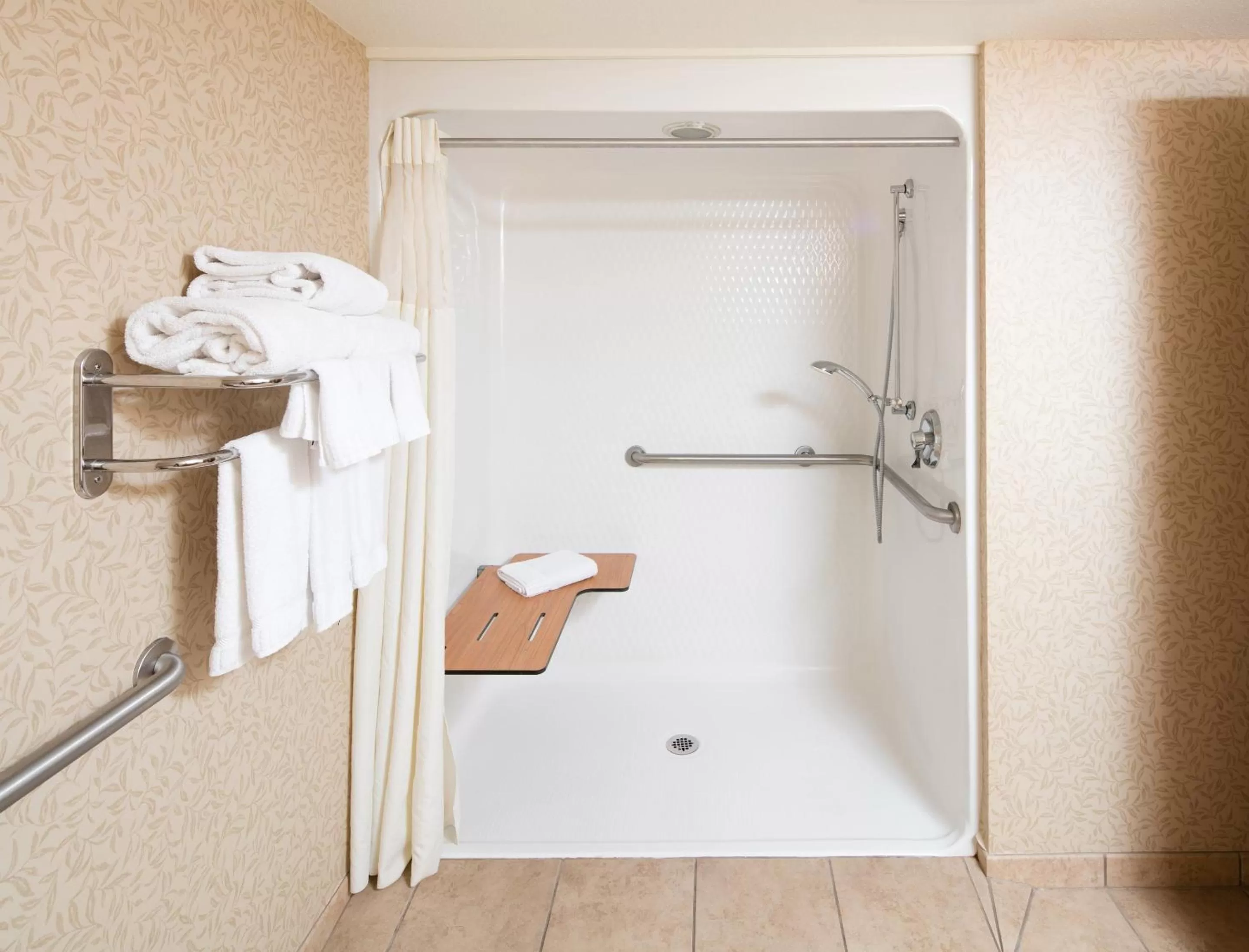 Bathroom in Red Lion Hotel Kalispell