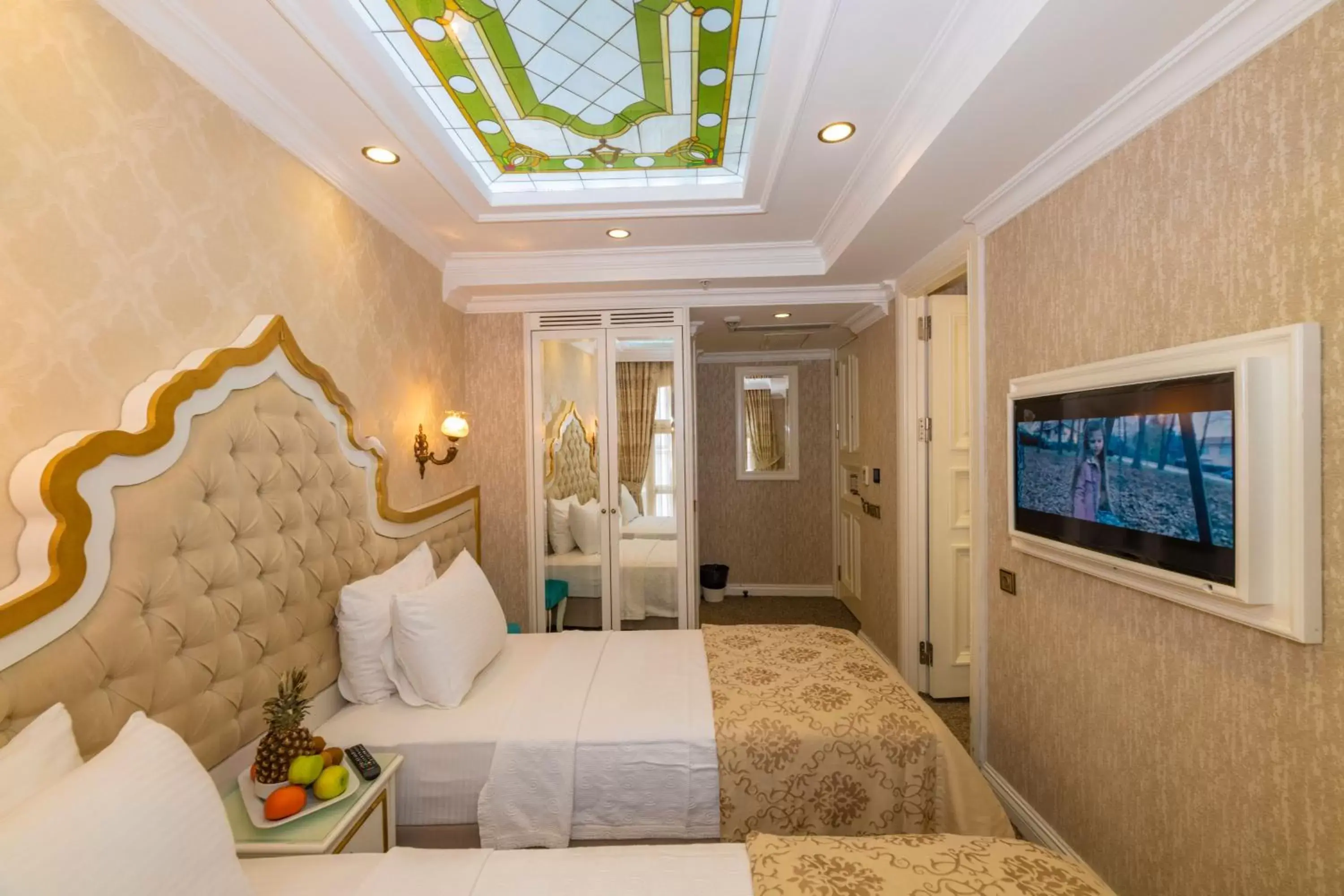 Bed in Alpek Hotel