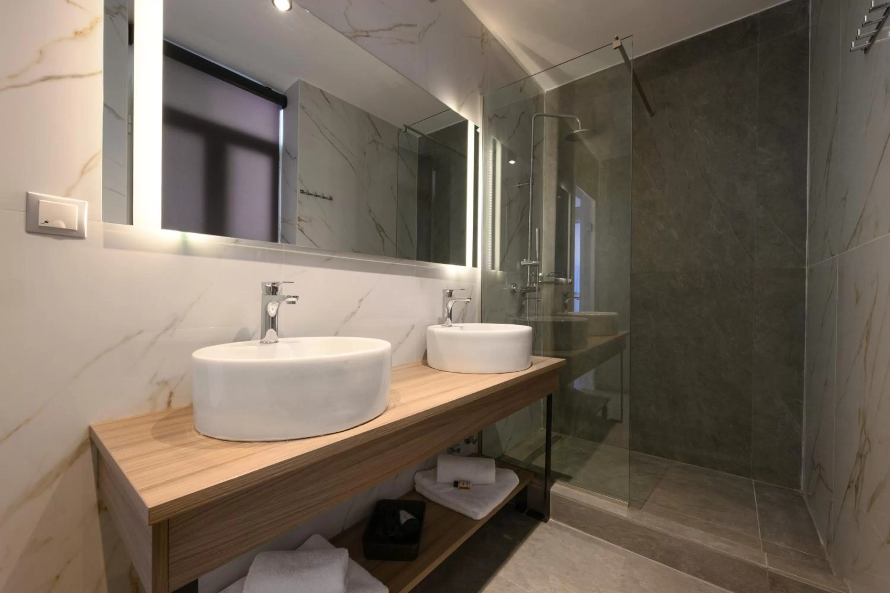 Bathroom in AMALPHI Corfu City Living