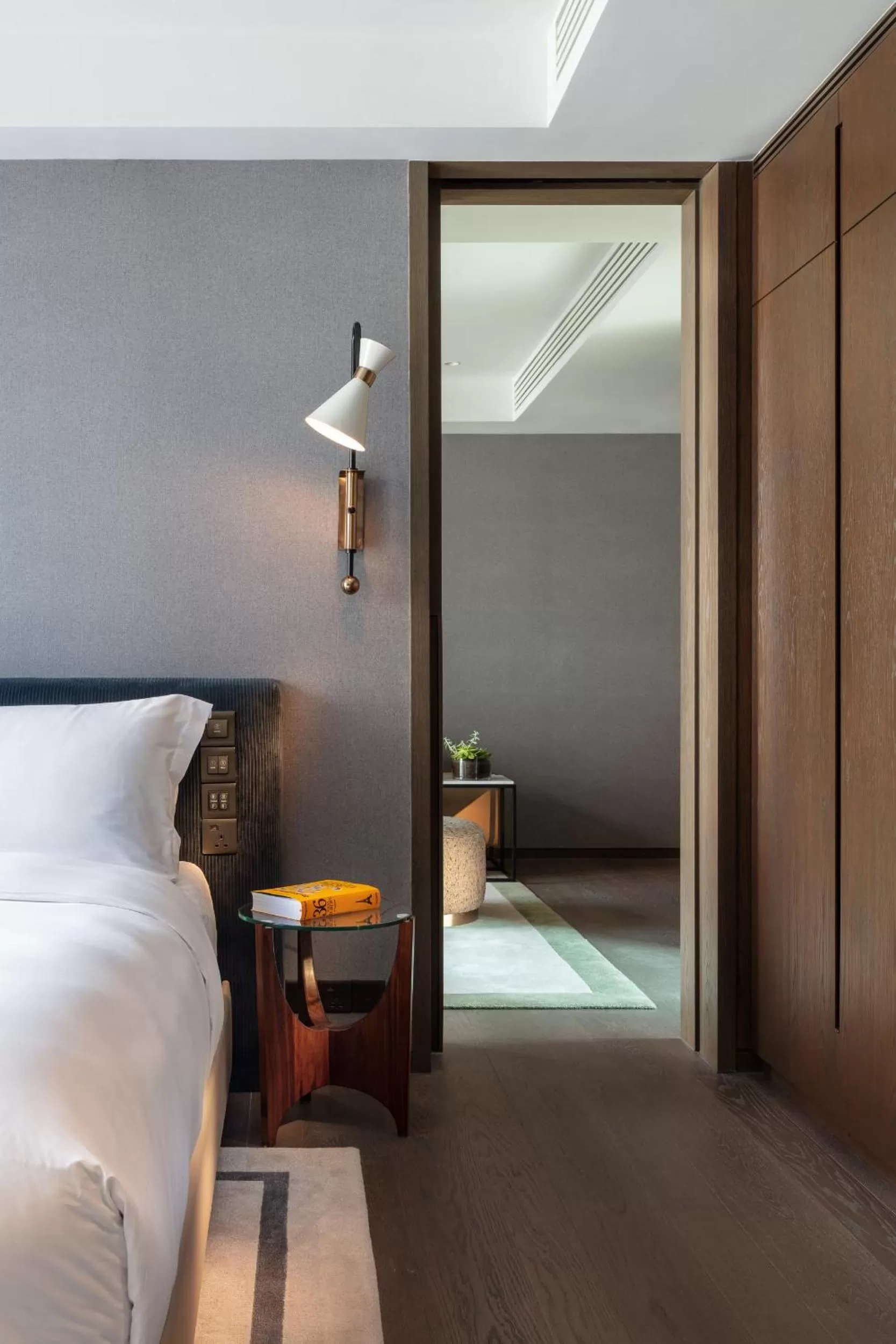 Bed in The Hari Hong Kong